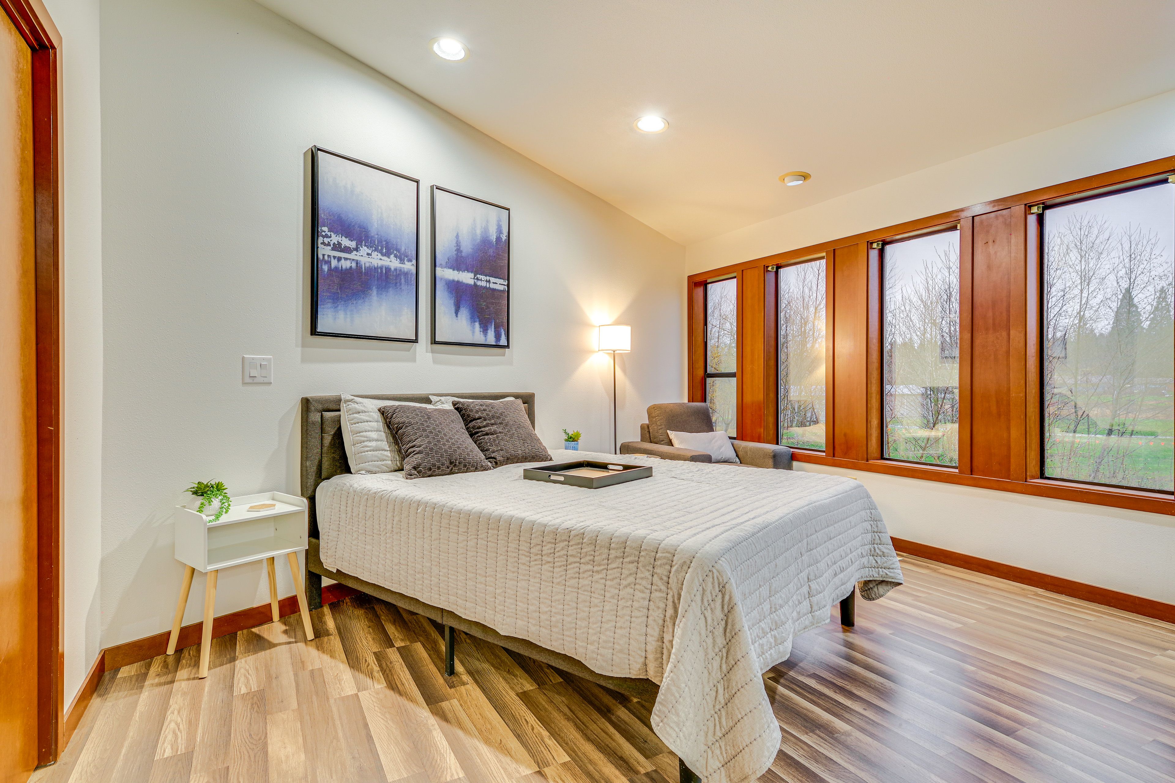 Bedroom 3 | Queen Bed | Twin Sleeper Sofa | Smart TV | 2nd Floor