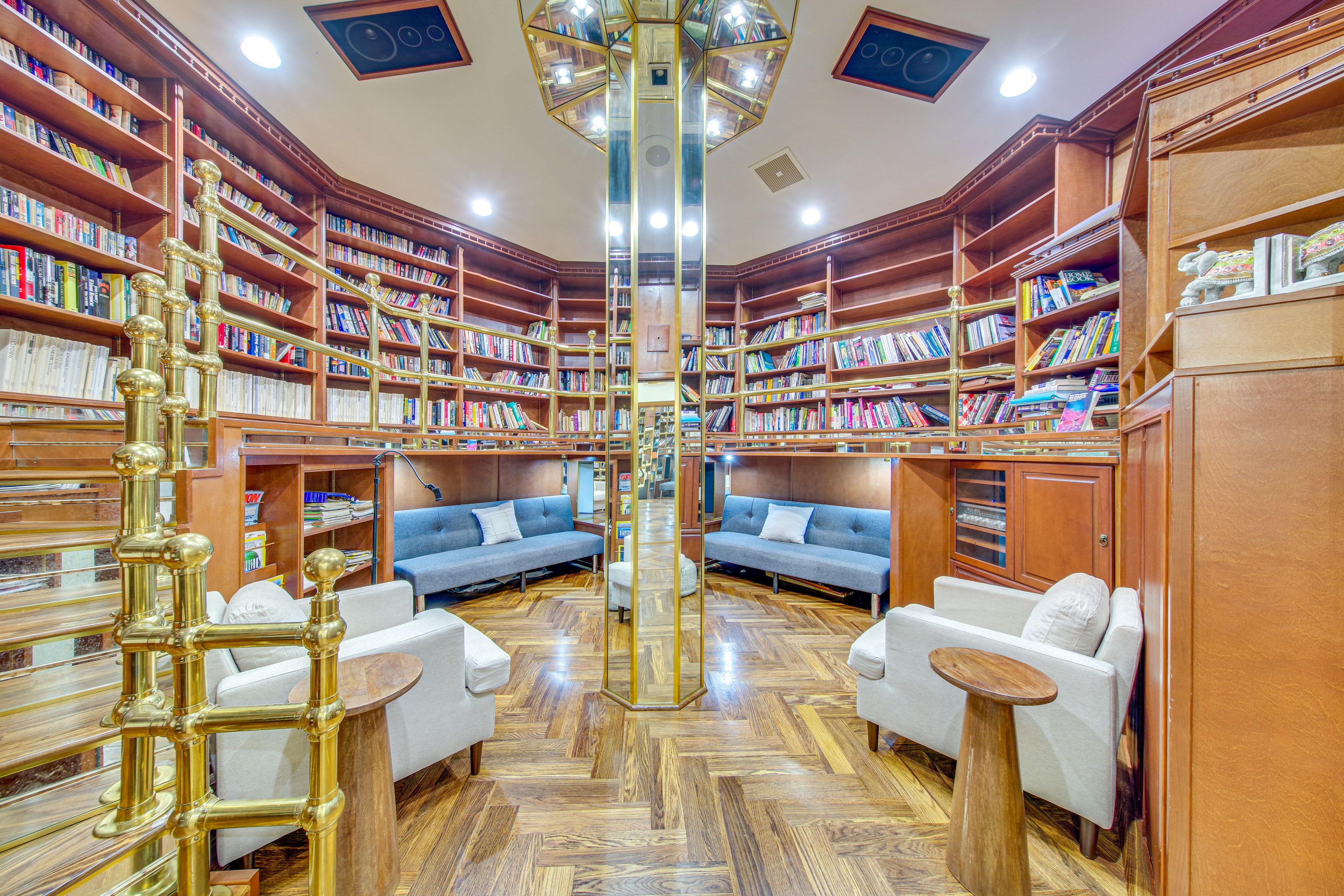 Library | 2 Twin Futons | 2nd Floor