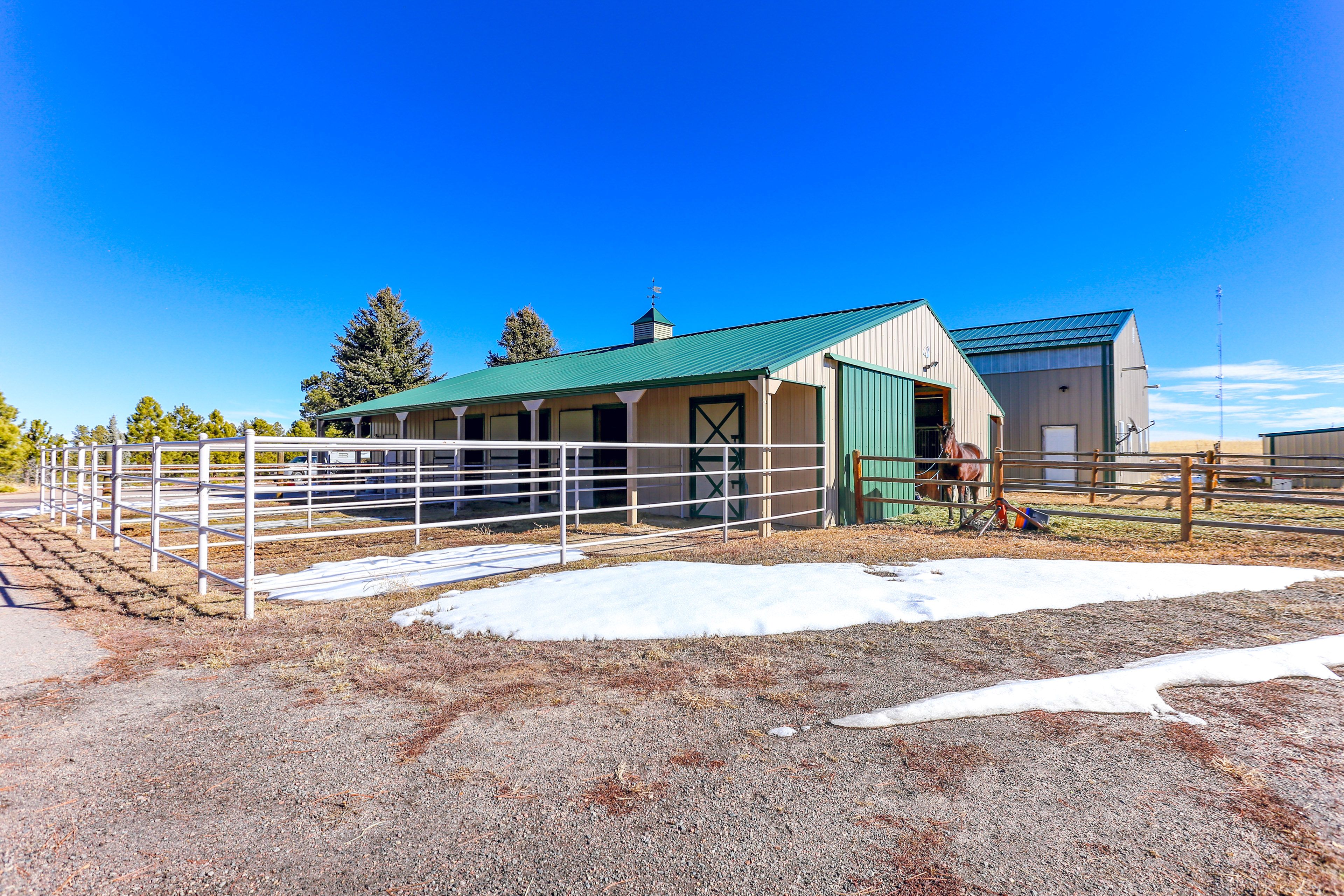 Parking | Driveway (4 Vehicles) | RV & Trailer Parking Allowed On-Site