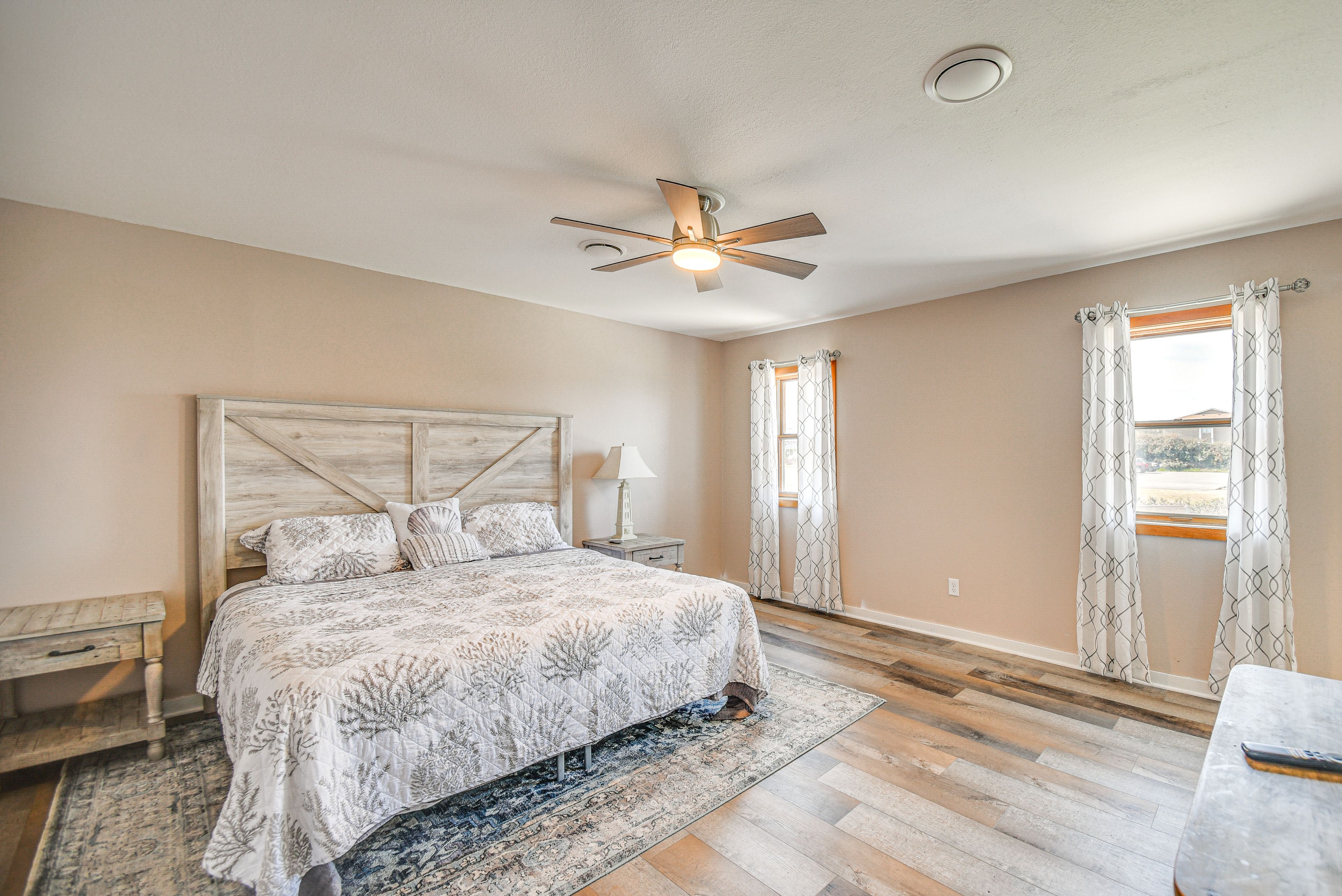 Bedroom 1 | King Bed | Smart TV w/ Cable