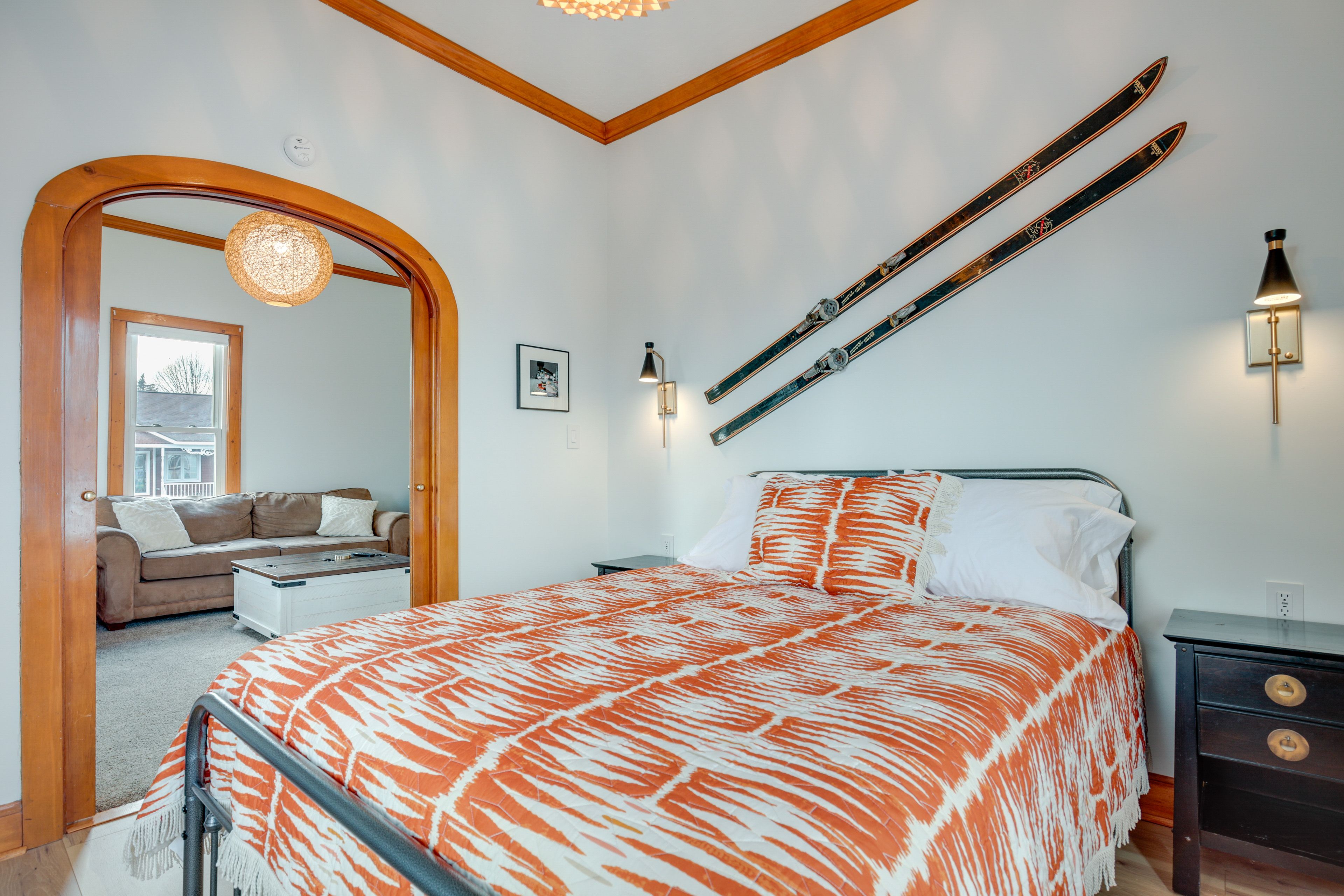 Bedroom 2 | 1st Floor | Queen Bed