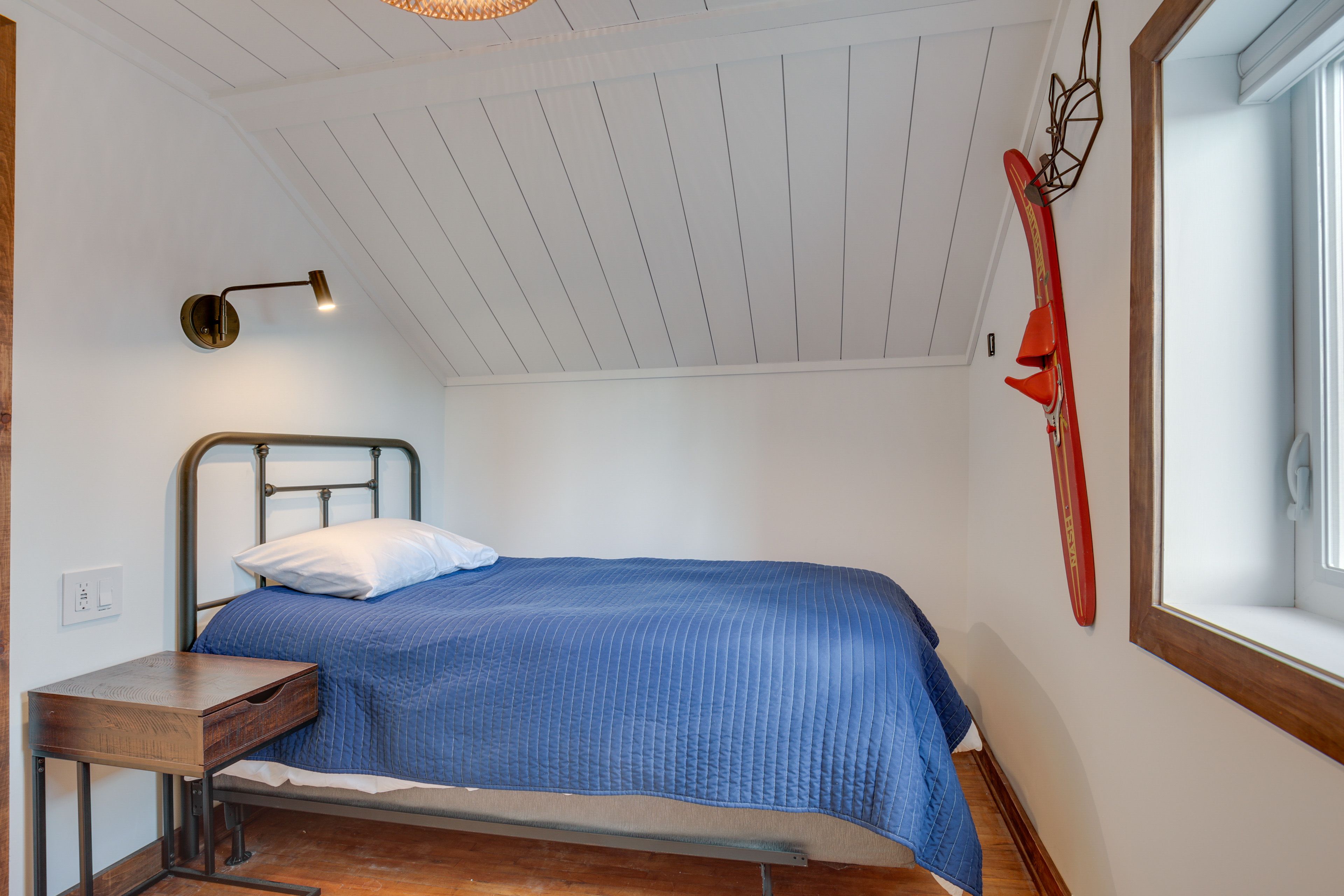 Bedroom 5 | 2nd Floor | 2 Twin Beds