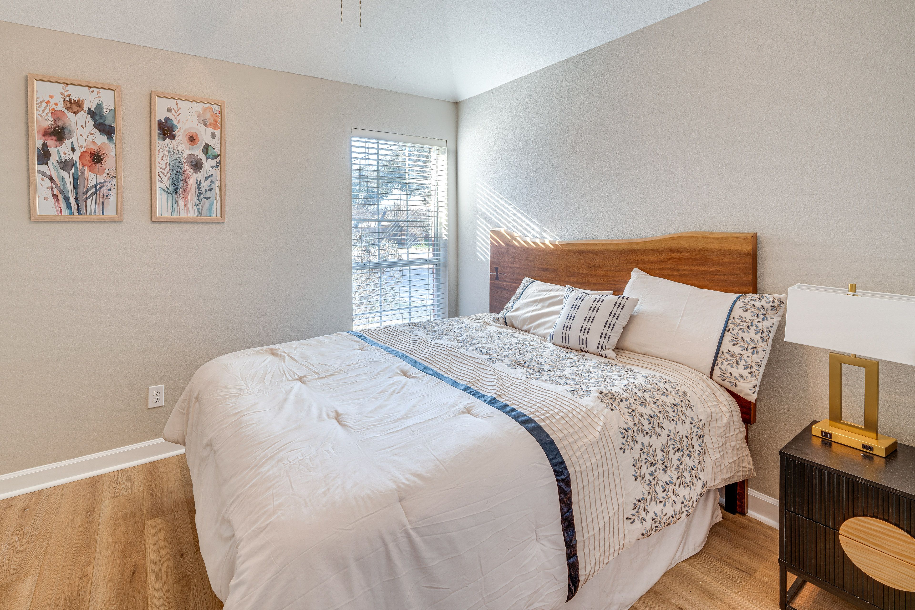 Bedroom 2 | Queen Bed | Linens Provided