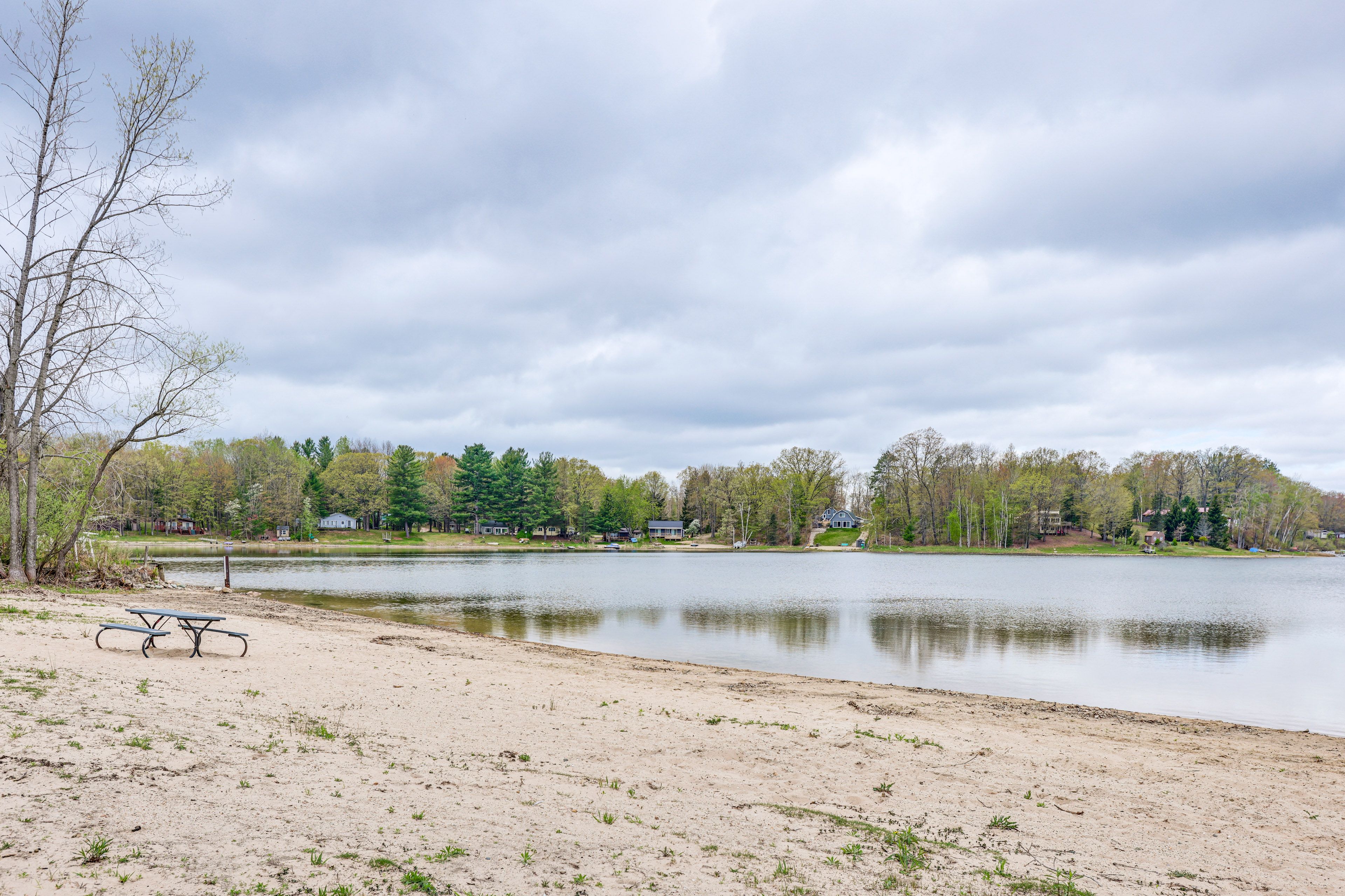 Gray Lake Beach | Half-Mi From Property