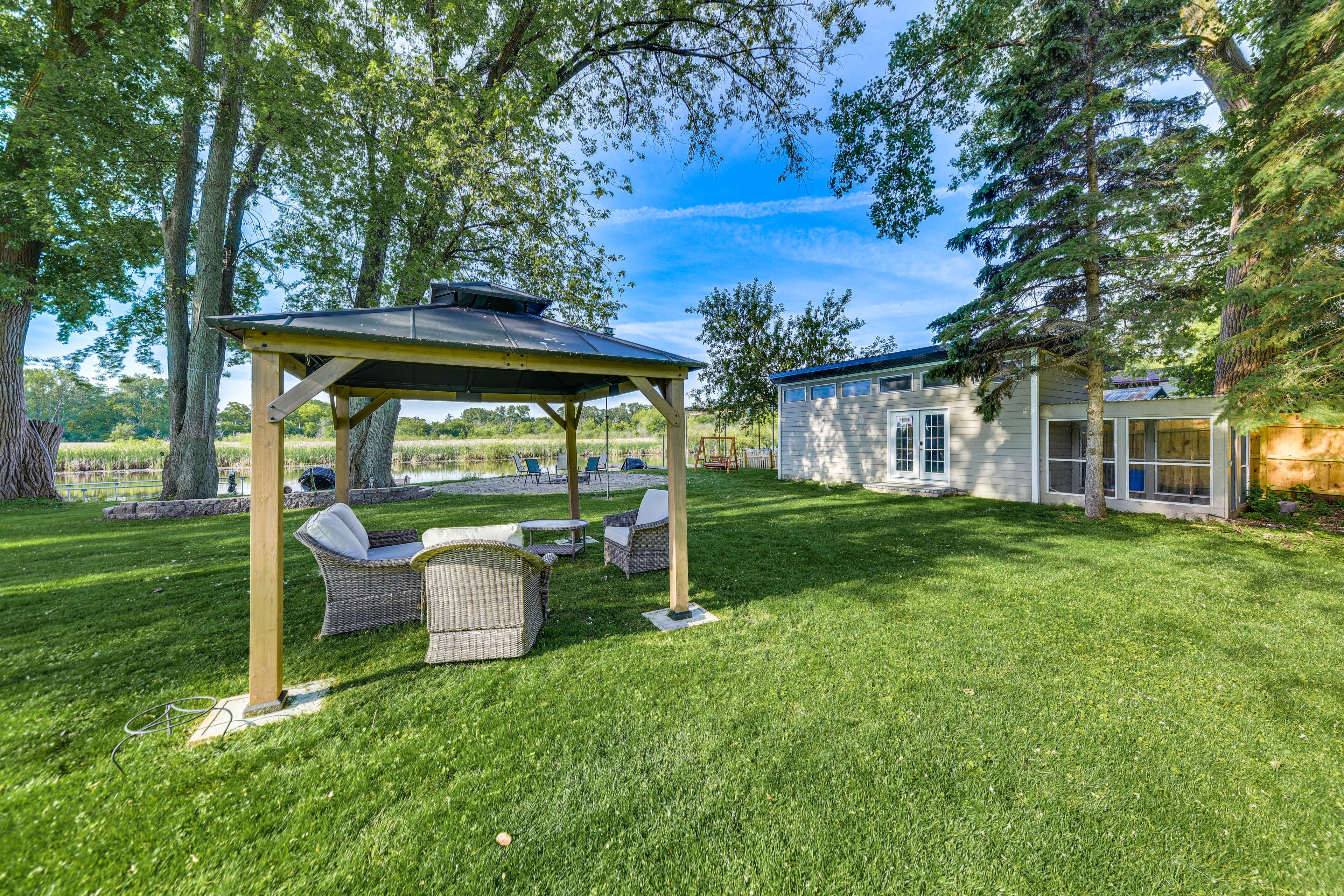Gazebo | Seating Area