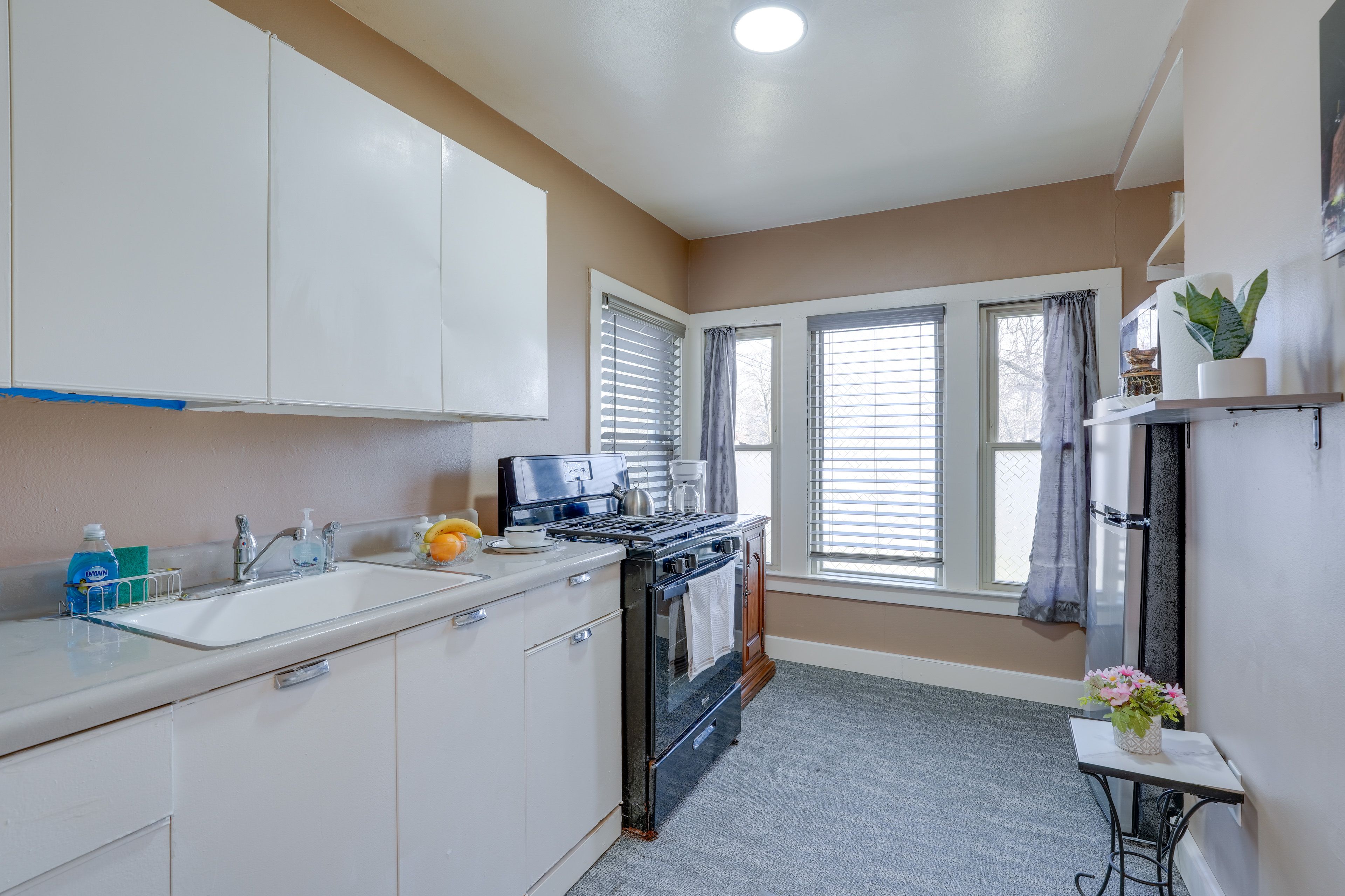 Well-Equipped Kitchen