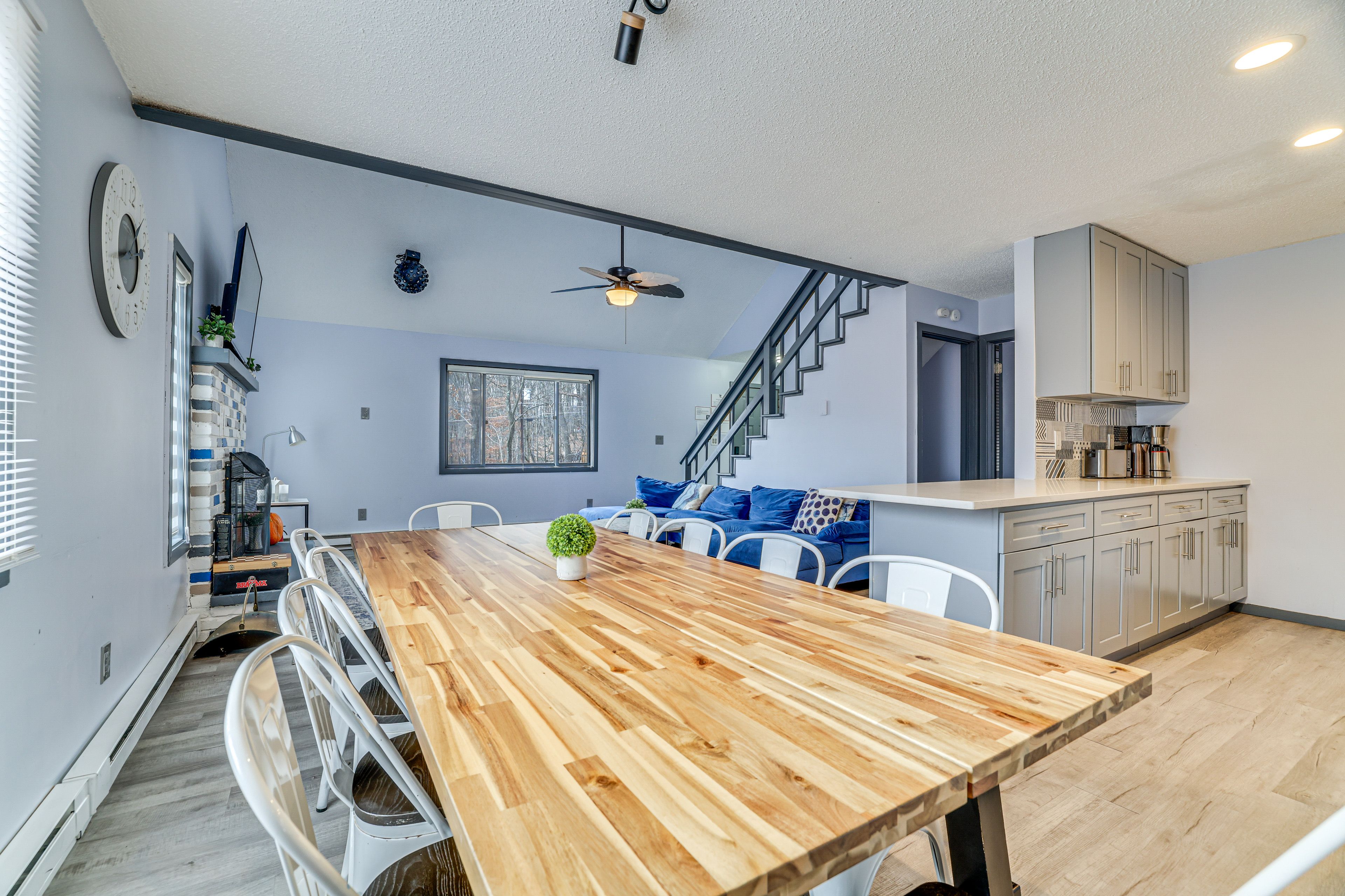 Dining Table | 2nd Floor