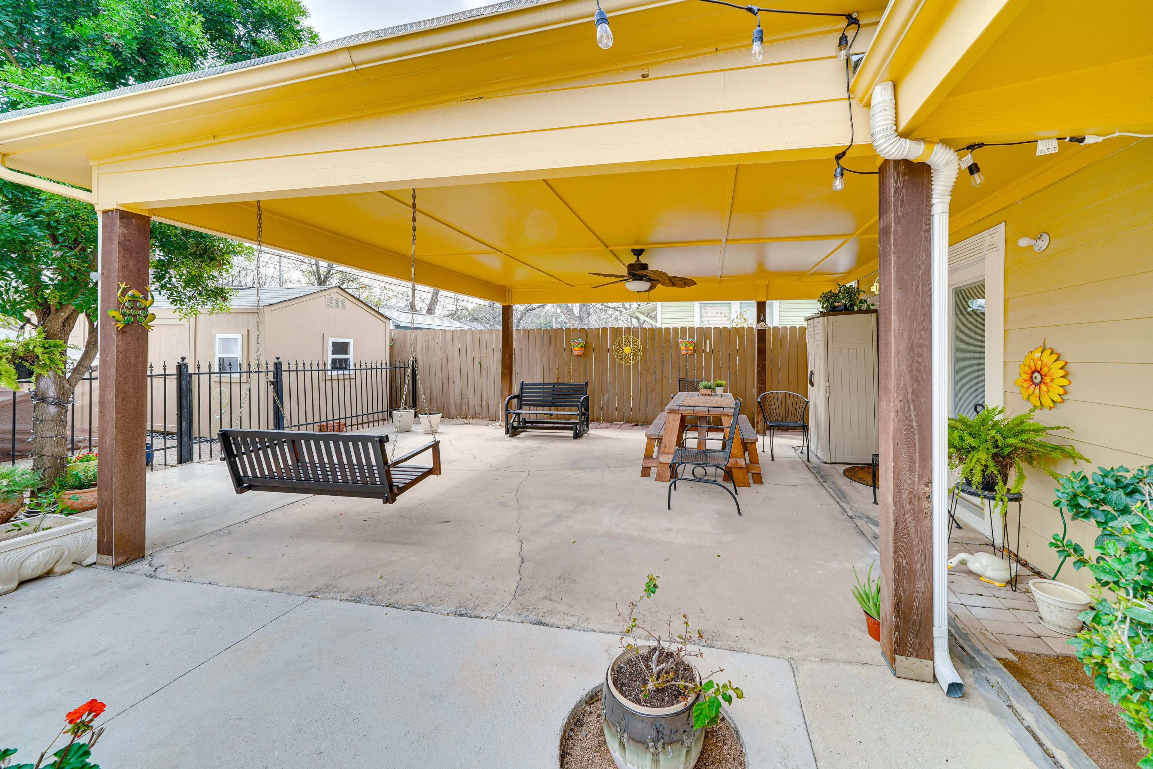 Shared Patio | Charcoal BBQ Pit