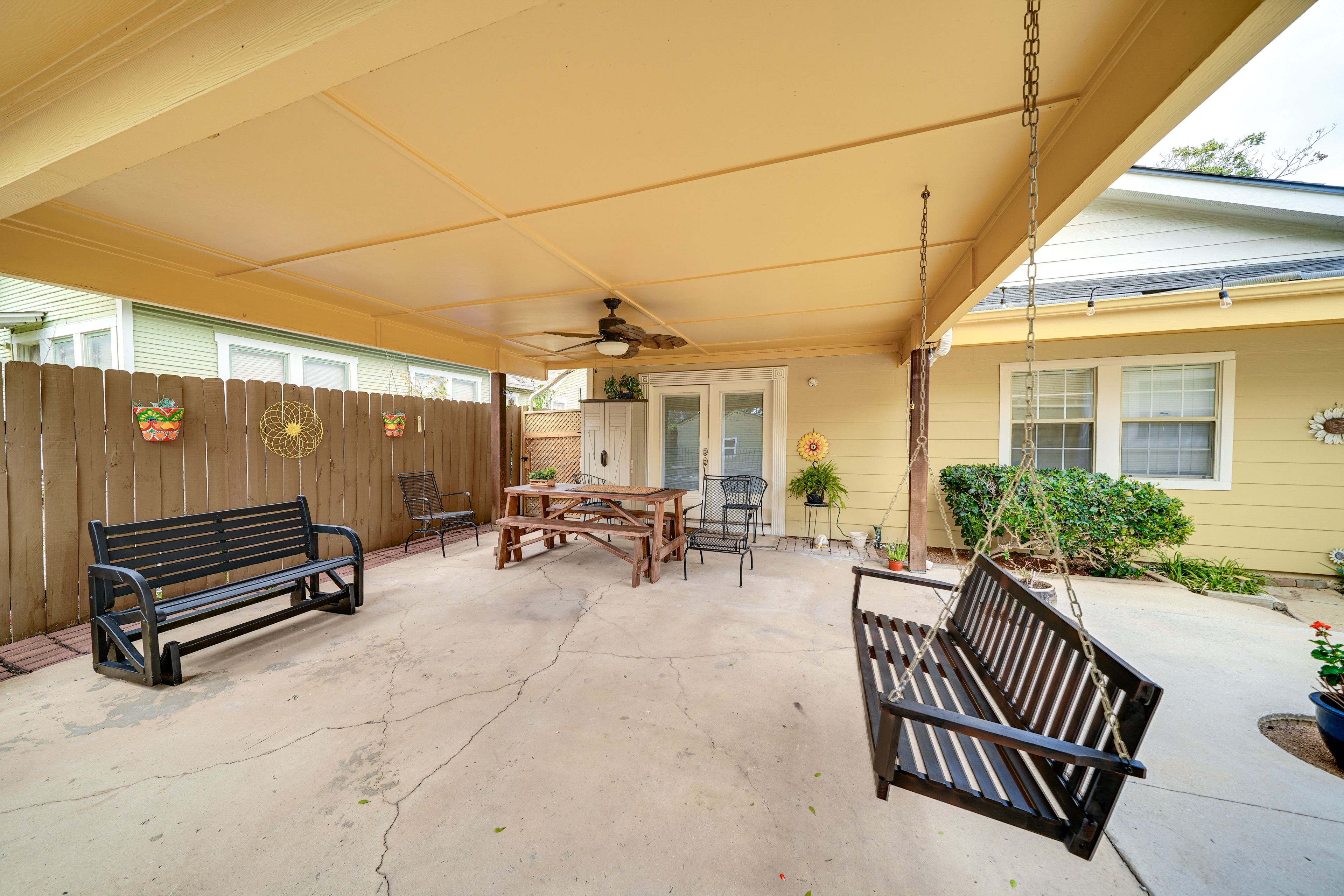 Shared Patio | Charcoal BBQ Pit