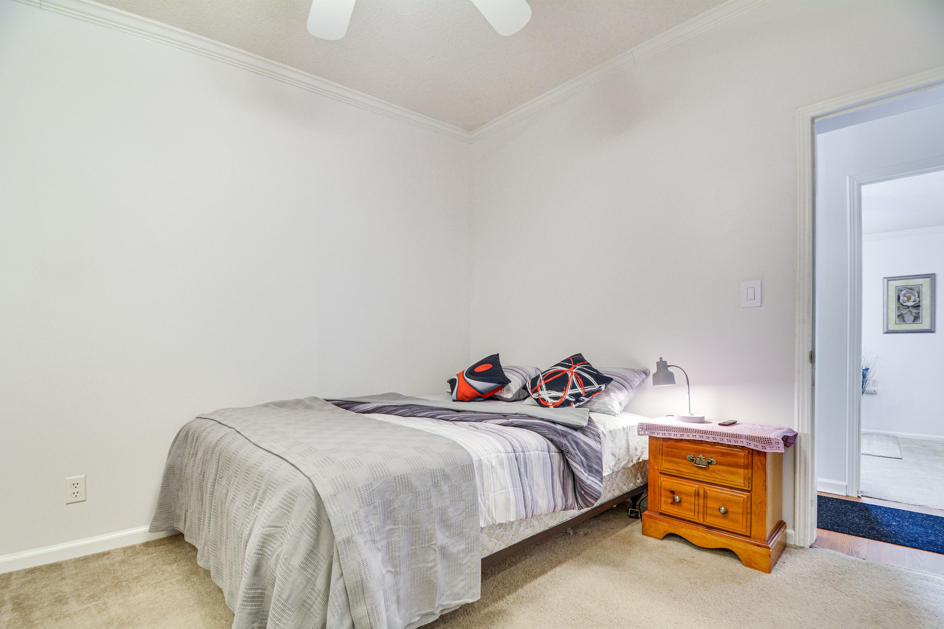 Bedroom 1 | Queen Bed | Laptop-Friendly Workspace