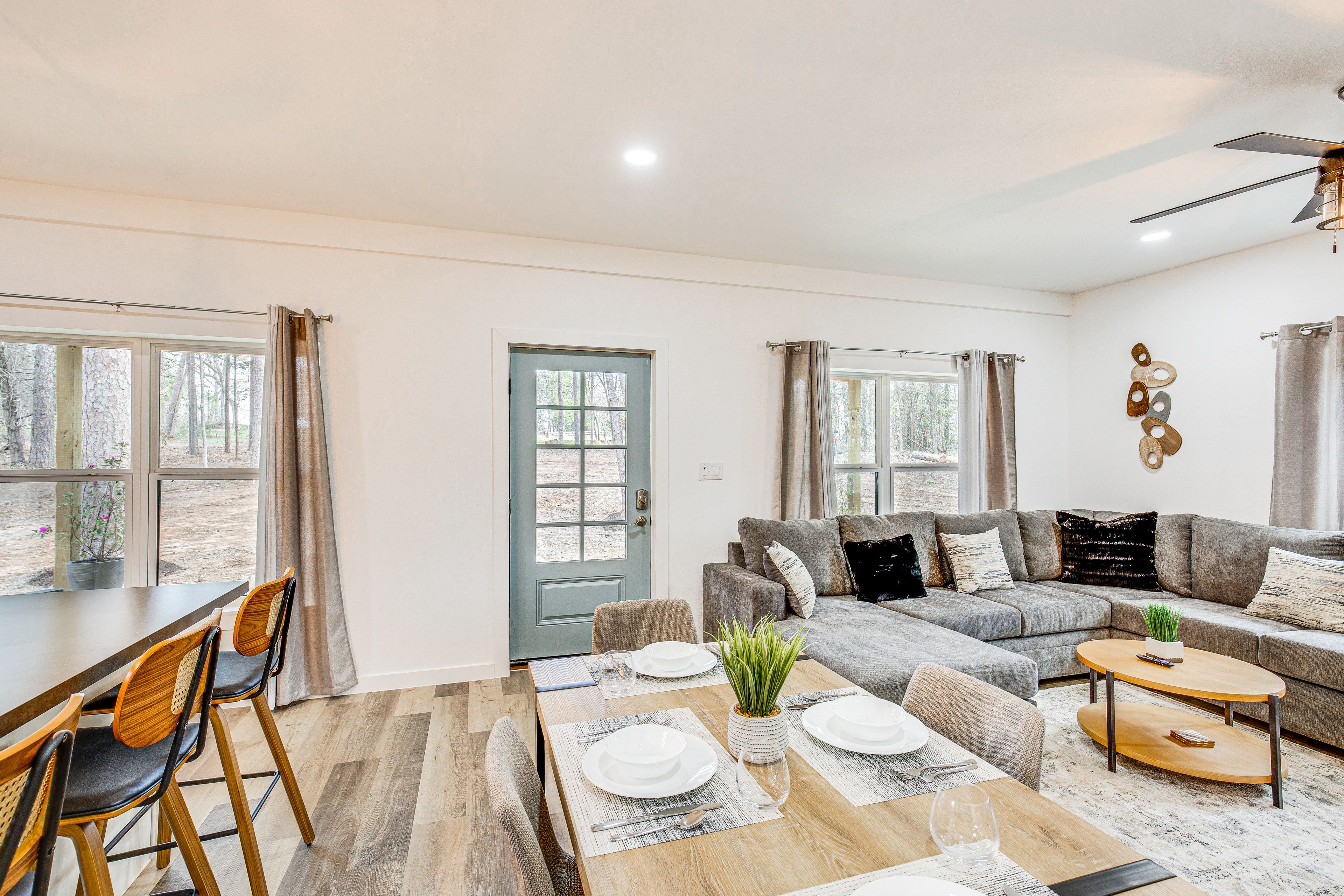Dining Room | Fully Equipped Kitchen