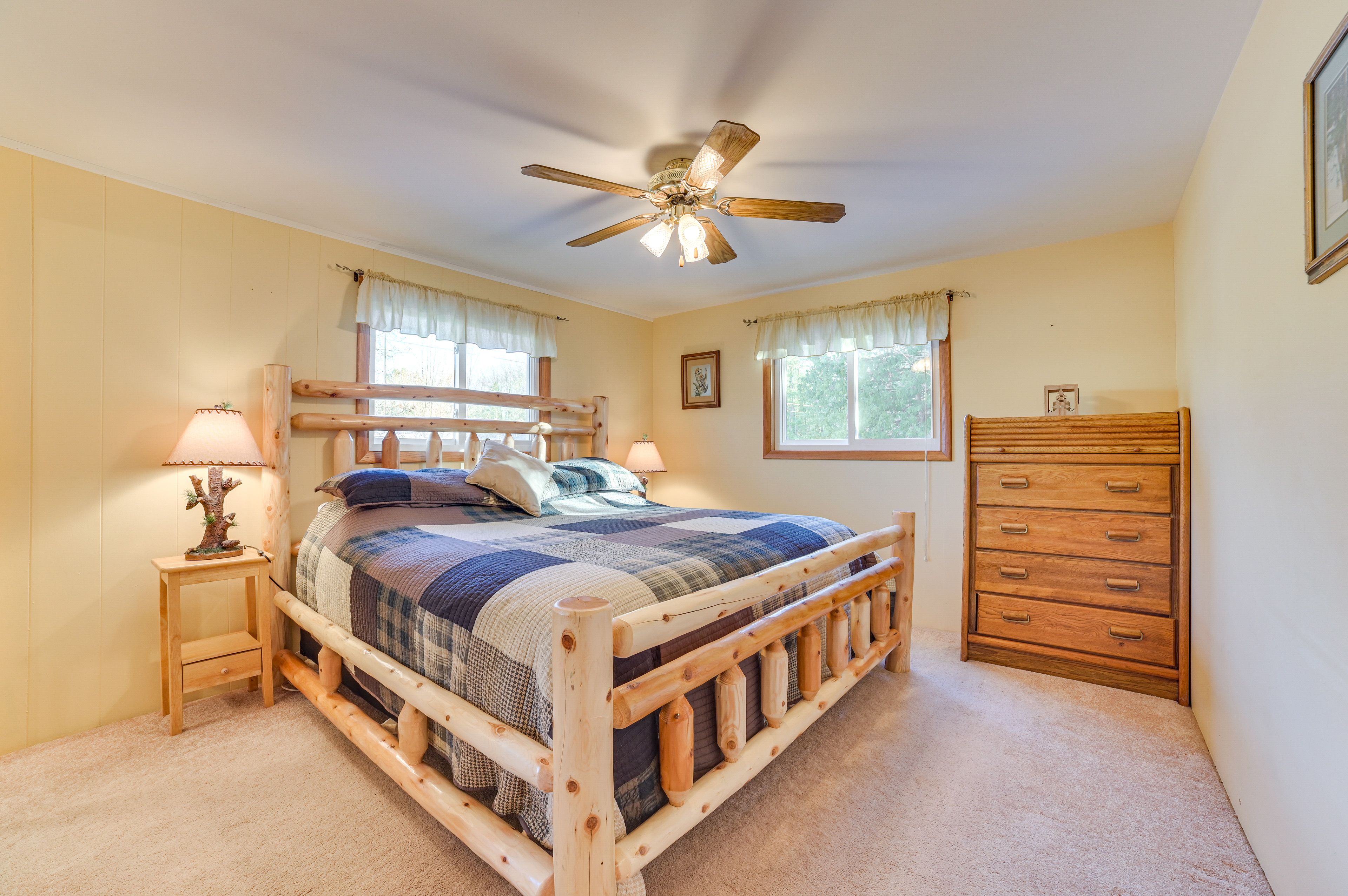 Bedroom 1 | King Bed | Linens Provided | Ceiling Fans