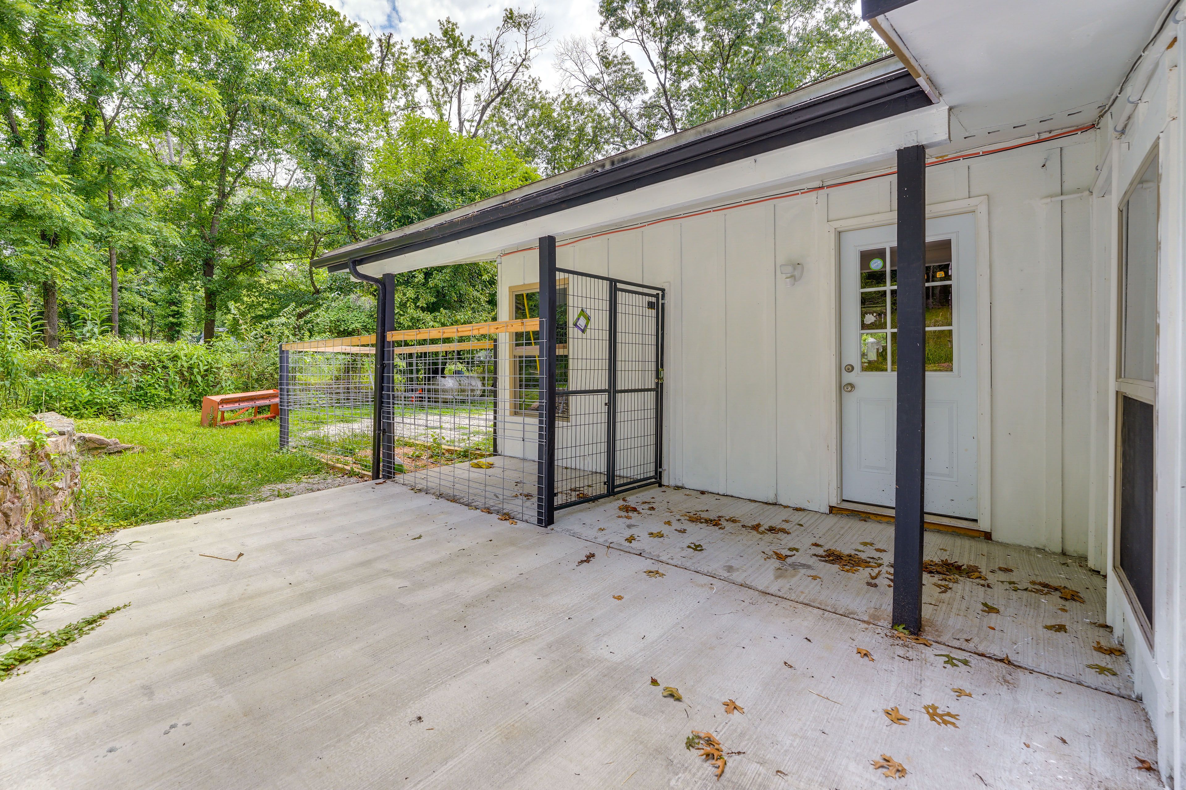 Exterior | Single-Story Studio | Dog Run