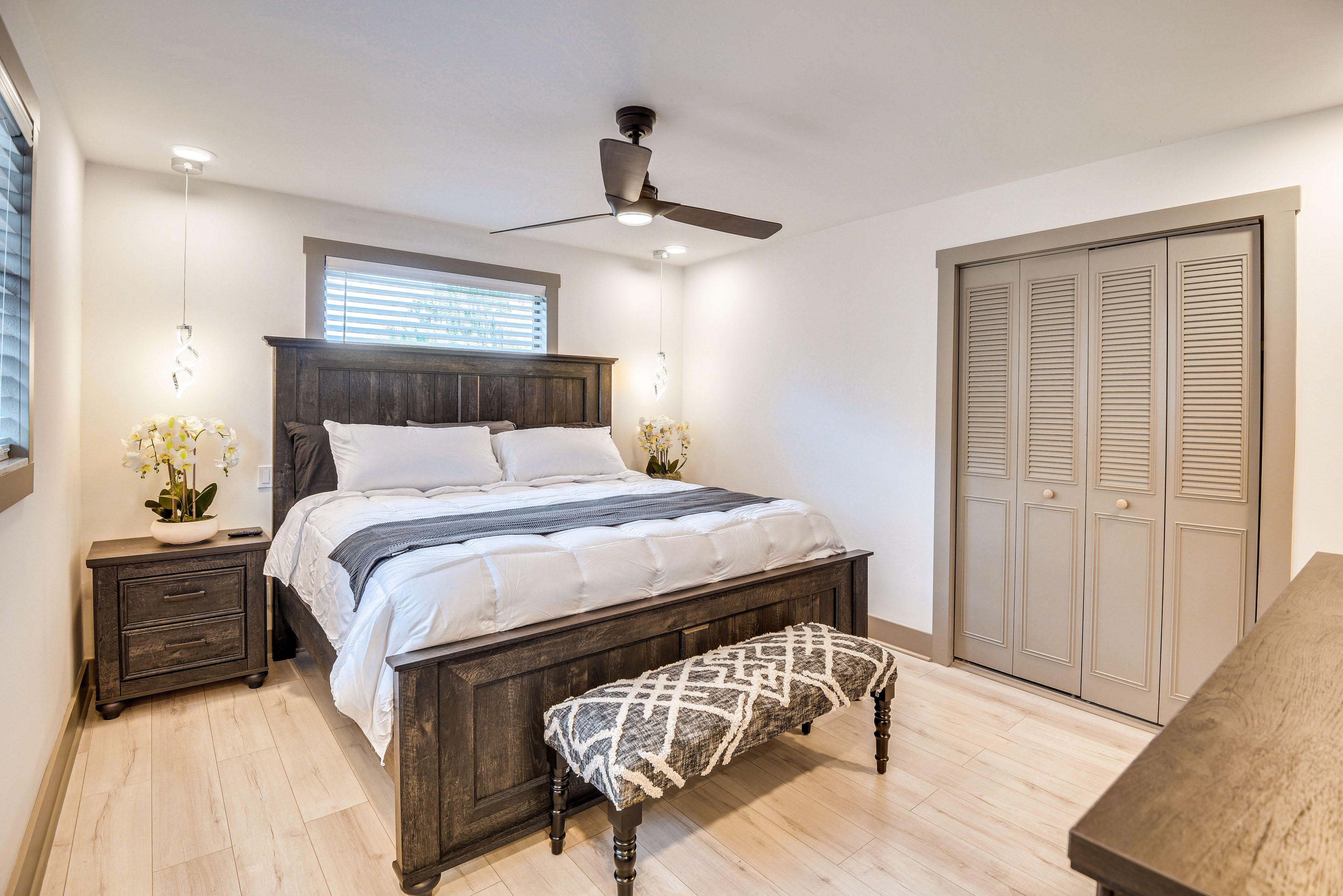 Bedroom 1 | King Bed | Linens Provided