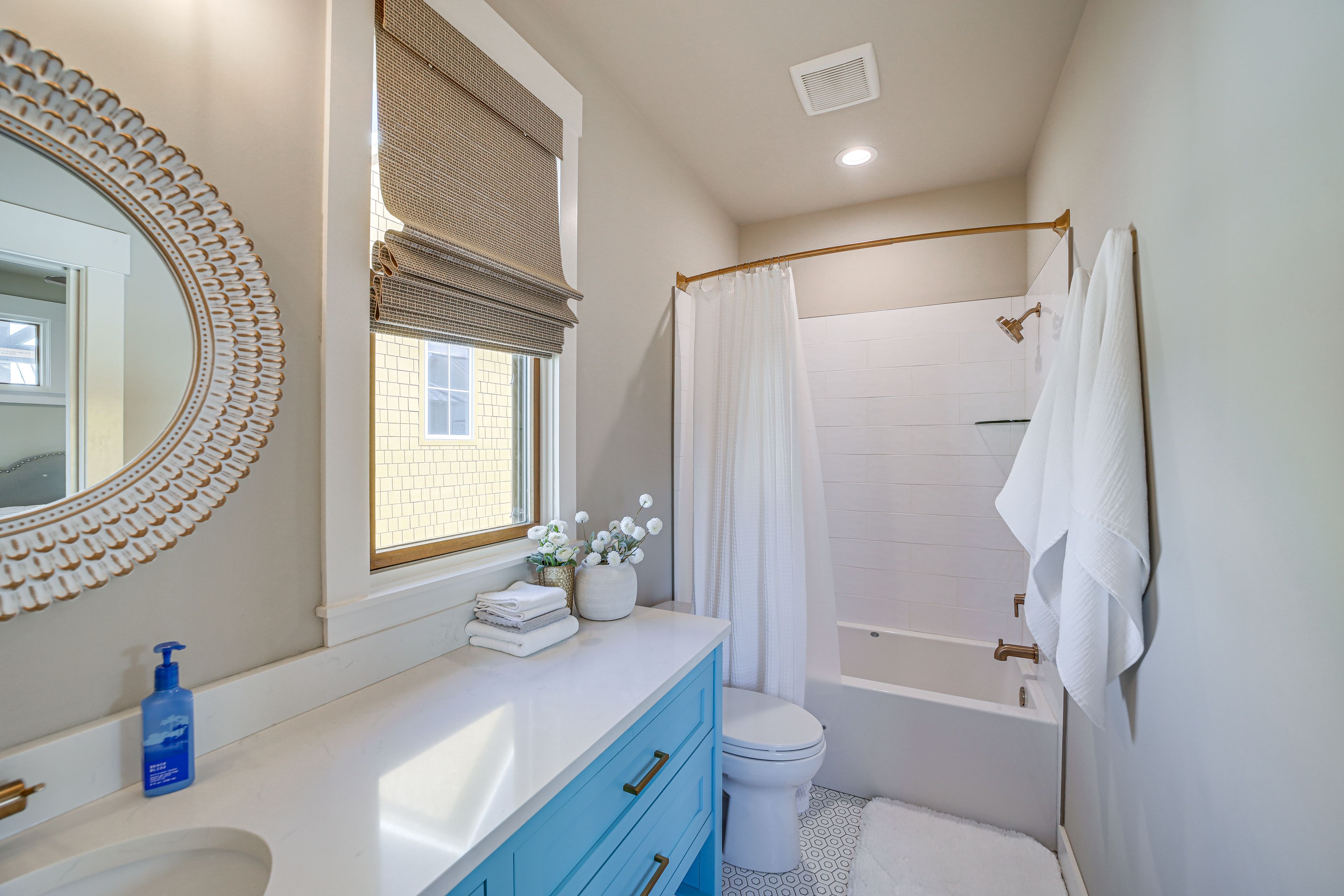 En-Suite Bathroom | 2nd Floor