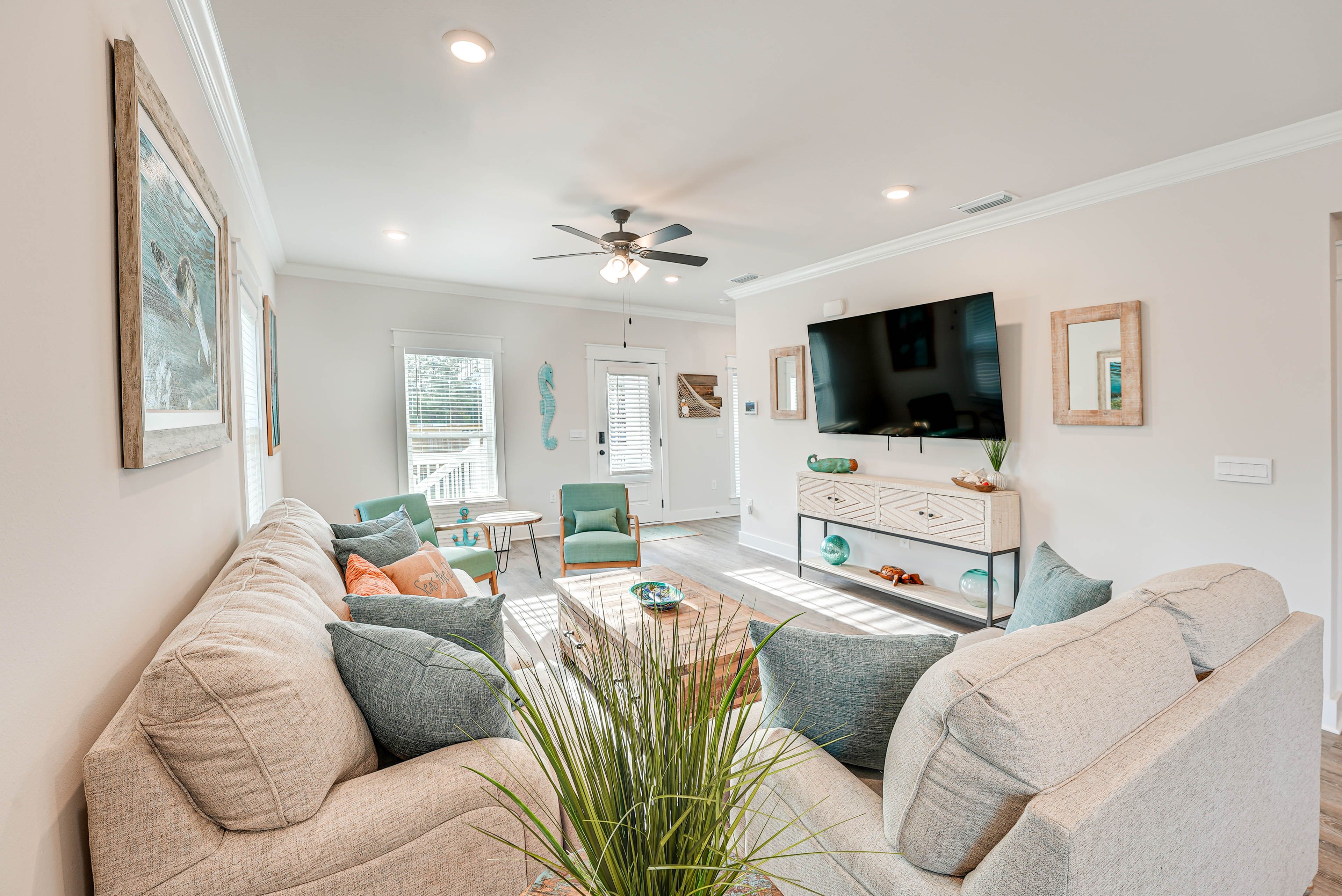 Living Room | Central A/C & Heating
