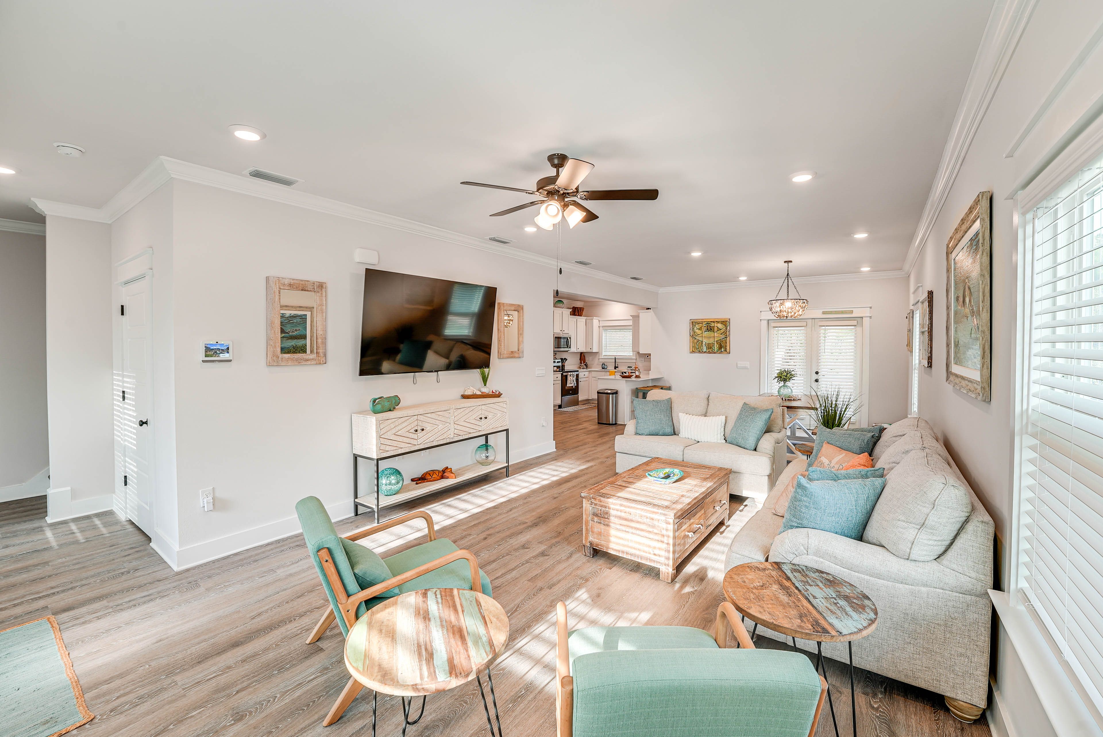 Living Room | Queen Air Mattress Available | 1st Floor | Smart TV | Free WiFi