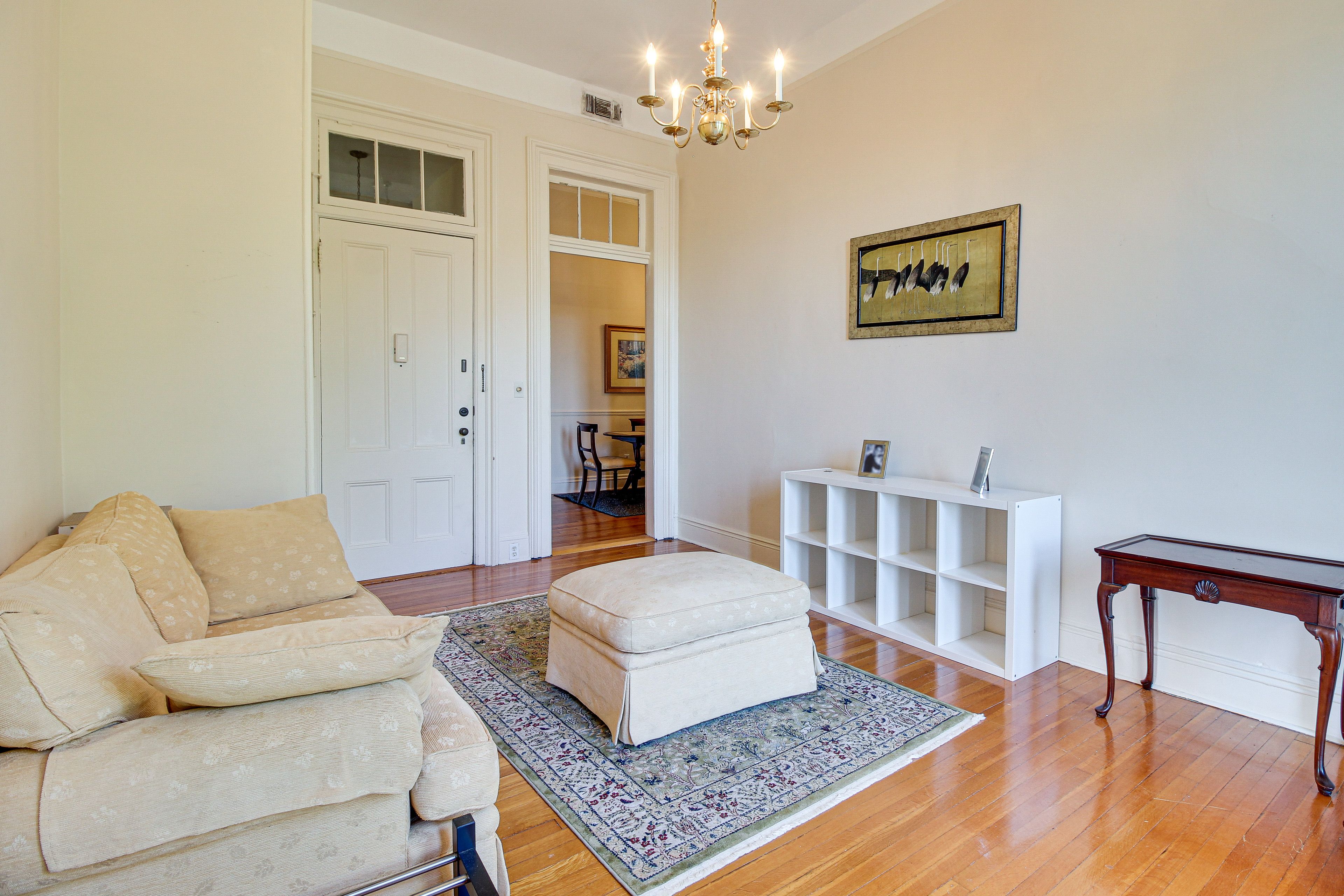 Living Room | Central Heating & A/C | Free WiFi