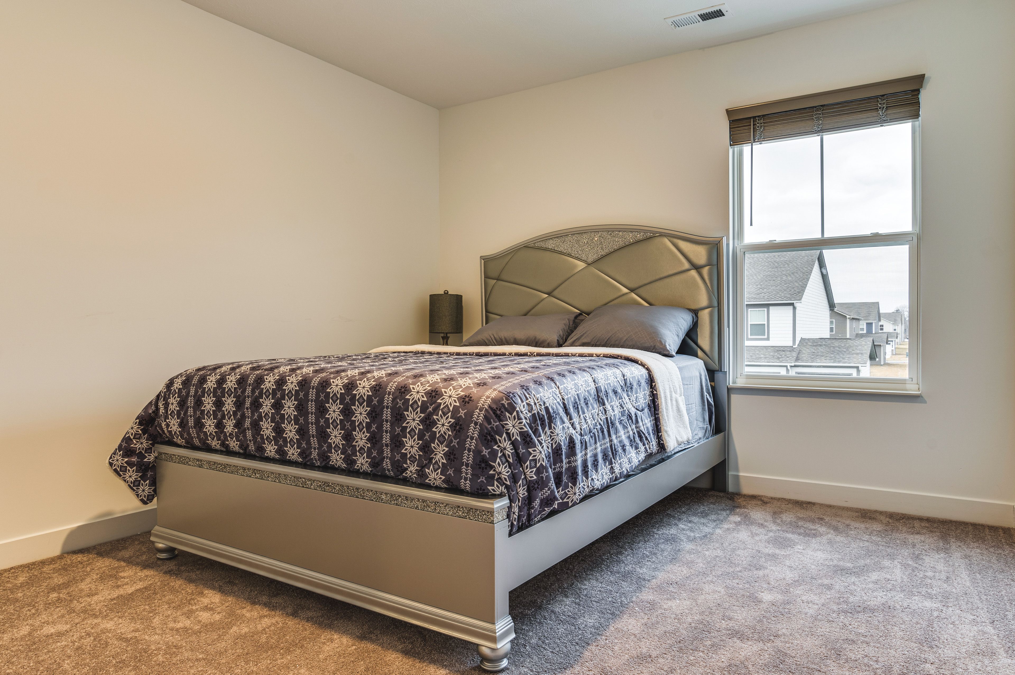 Bedroom 2 | 2nd Floor | Queen Bed