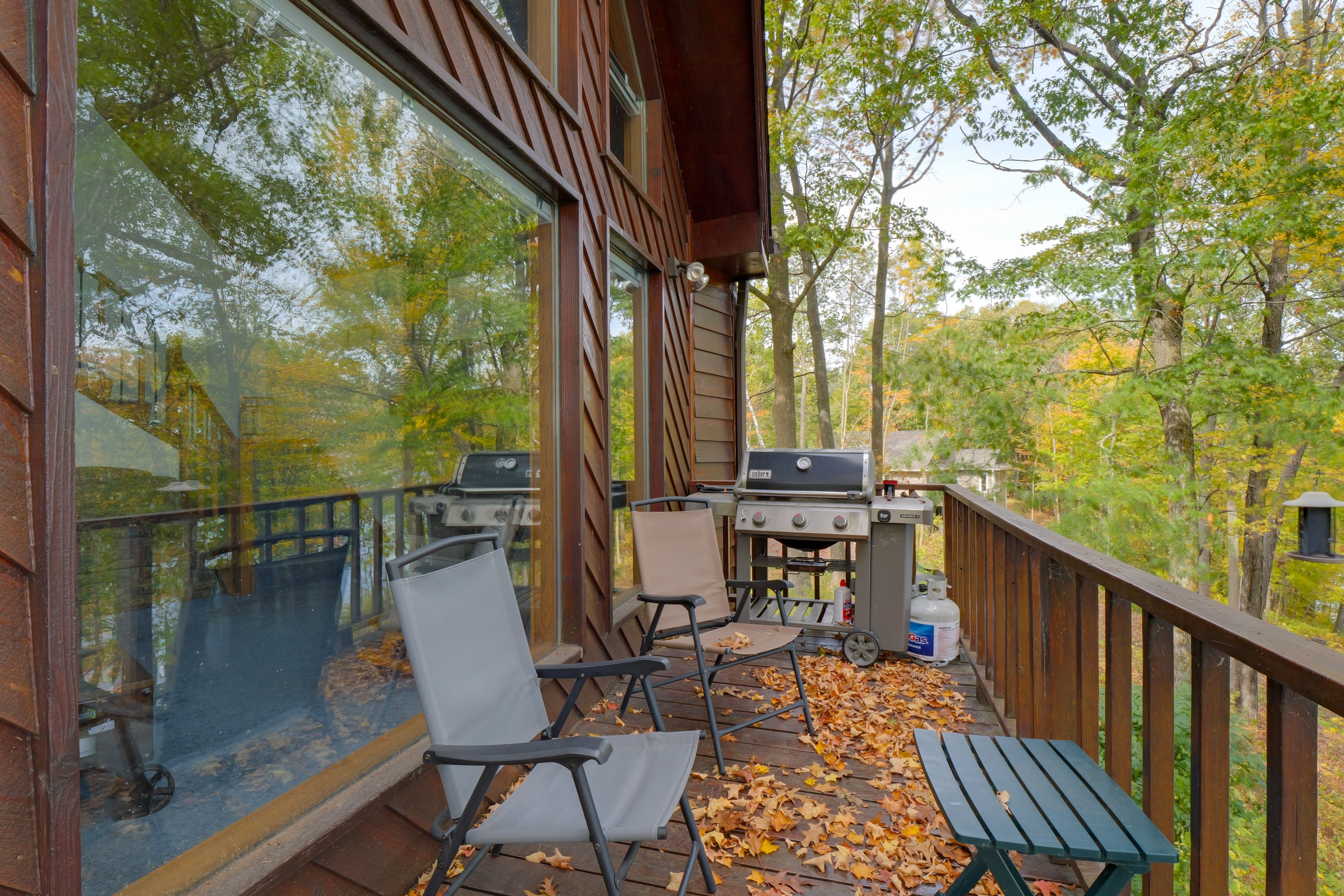 Wraparound Deck | Gas Grill | Lake Views