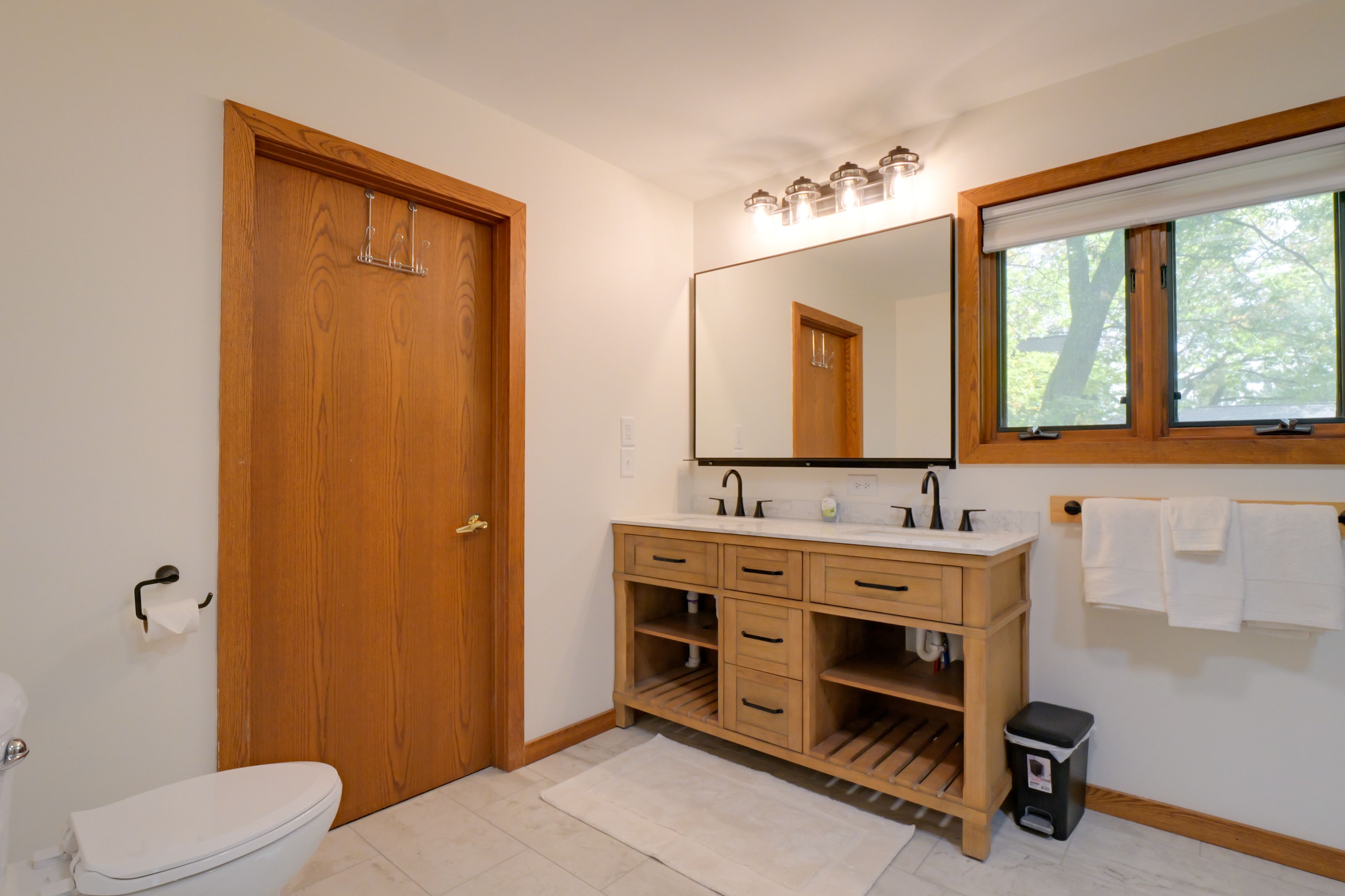 En-Suite Bathroom | 2nd Floor | Walk-In Shower