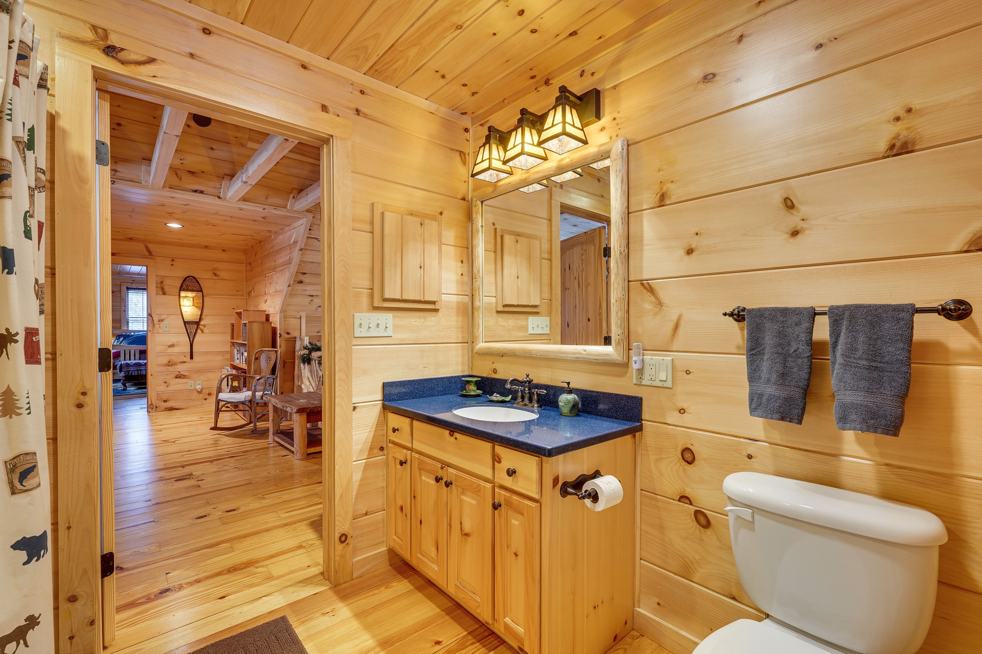 Full Bath | Upper Level