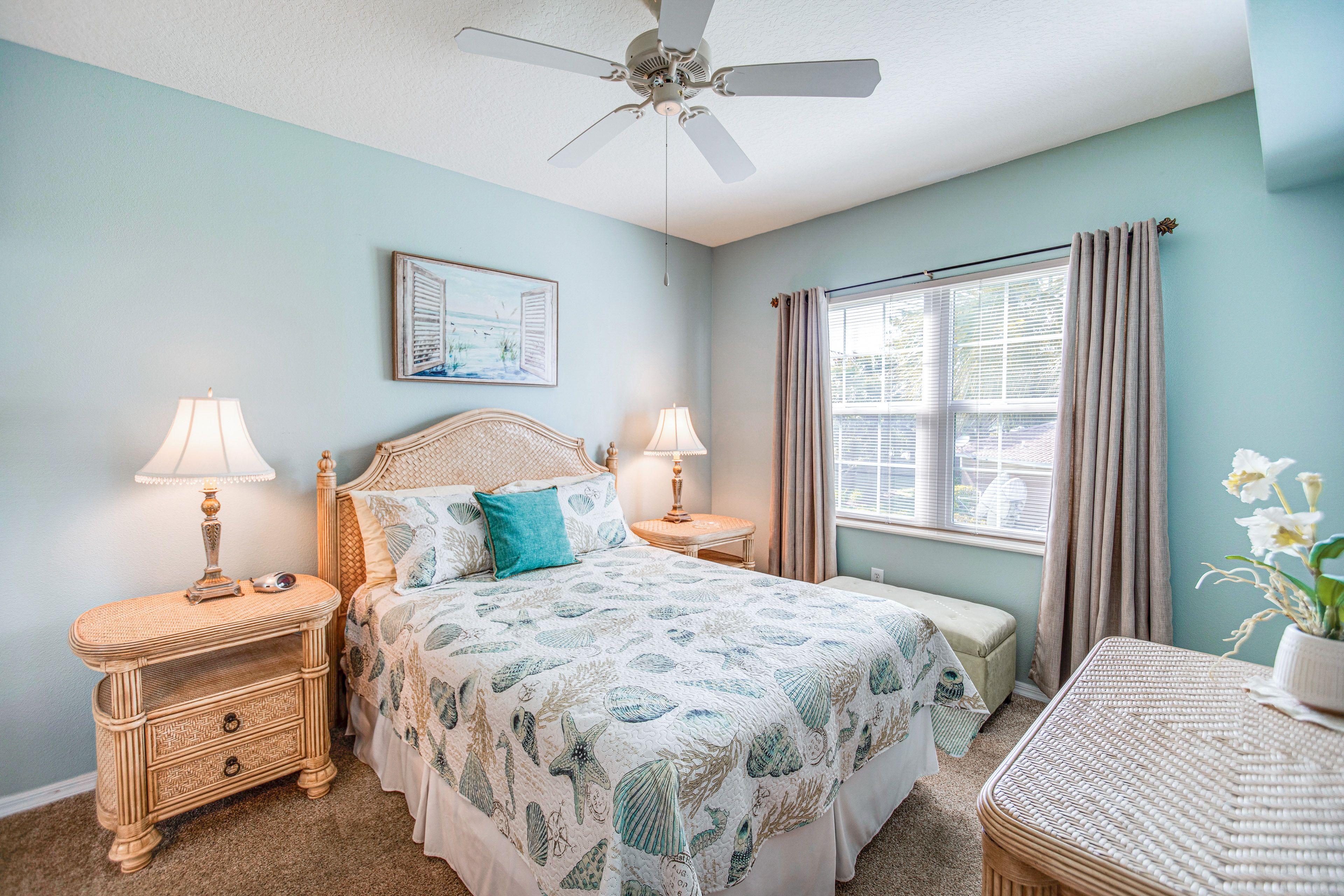 Bedroom 1 | Queen Bed | En-Suite Bathroom