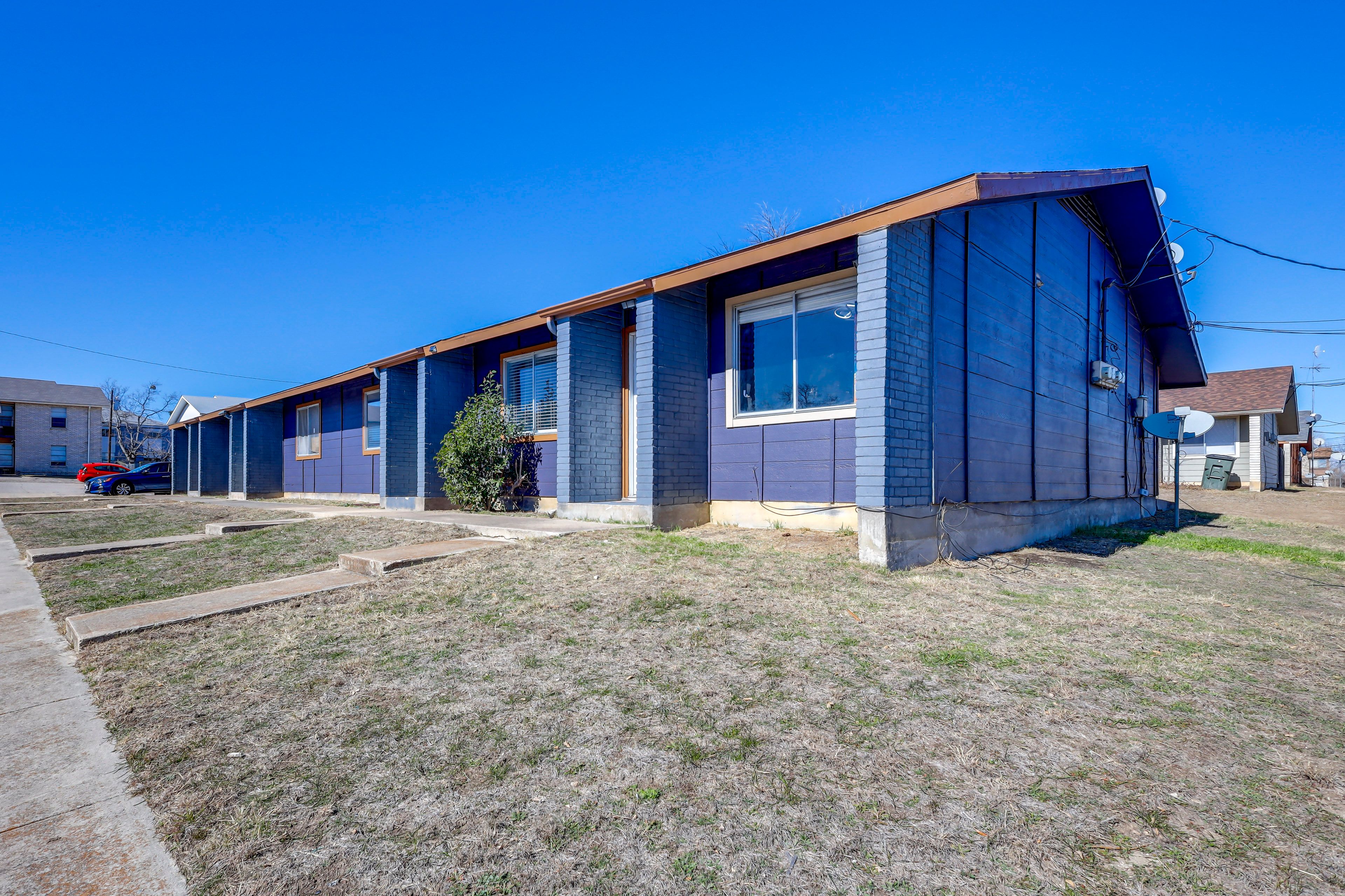 Apartment Exterior | Free WiFi | 3 Mi to Fort Hood