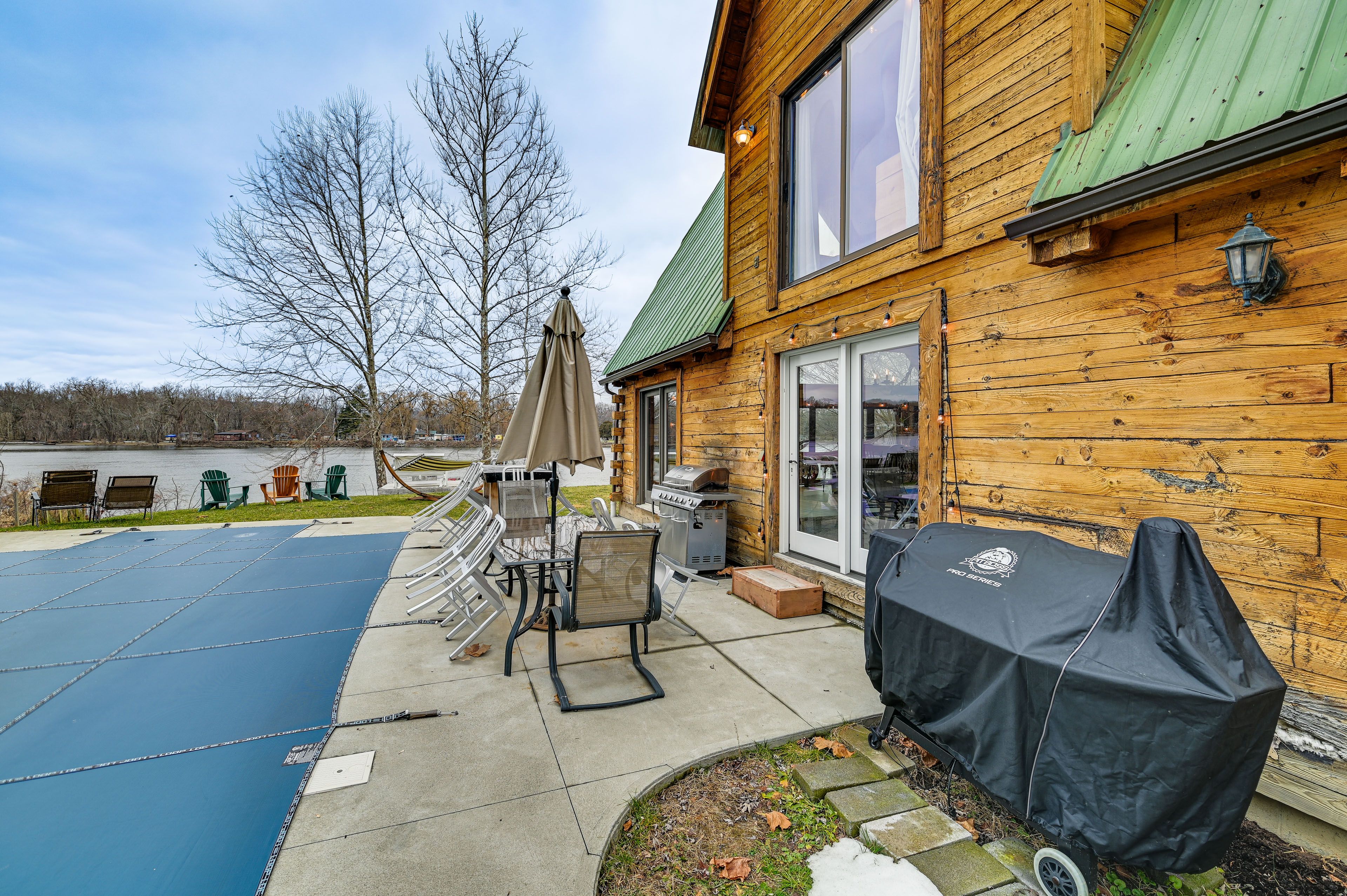 Exterior | Seasonal Pool | Gas Grill | Smoker