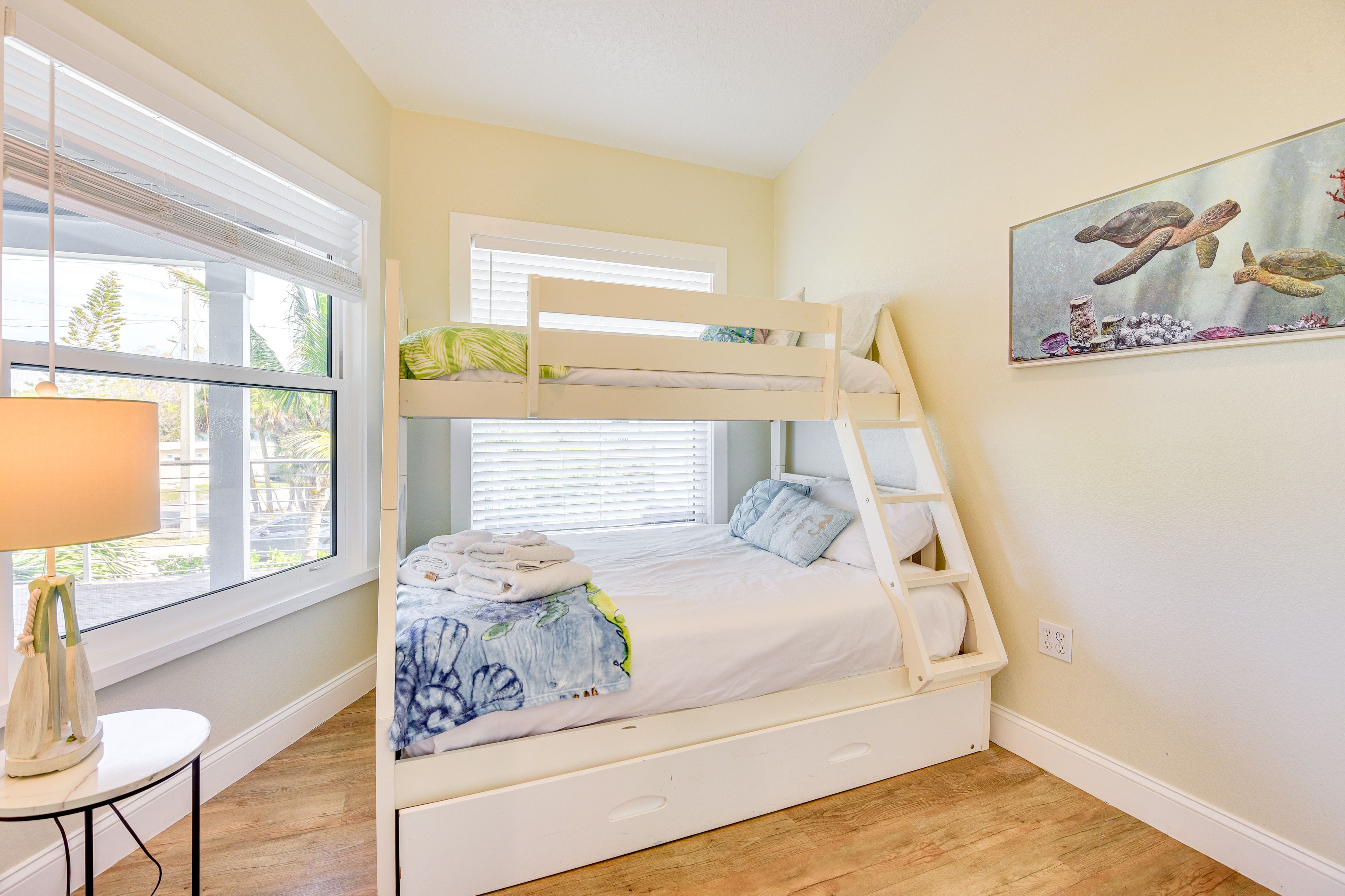 Bedroom 4 | Twin/Full Bunk Bed w/ Twin Trundle | 2nd Floor