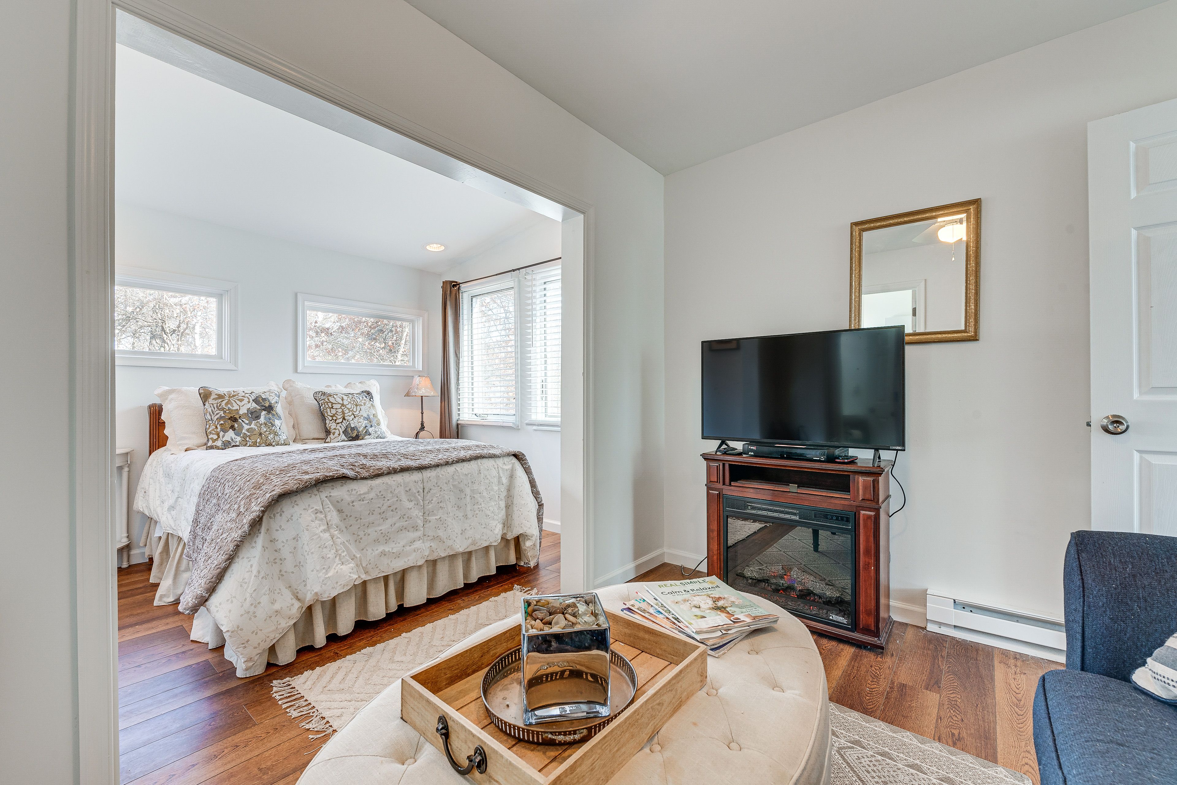 Bedroom 1 | Queen Bed | Linens & Towels Provided | 1st Floor