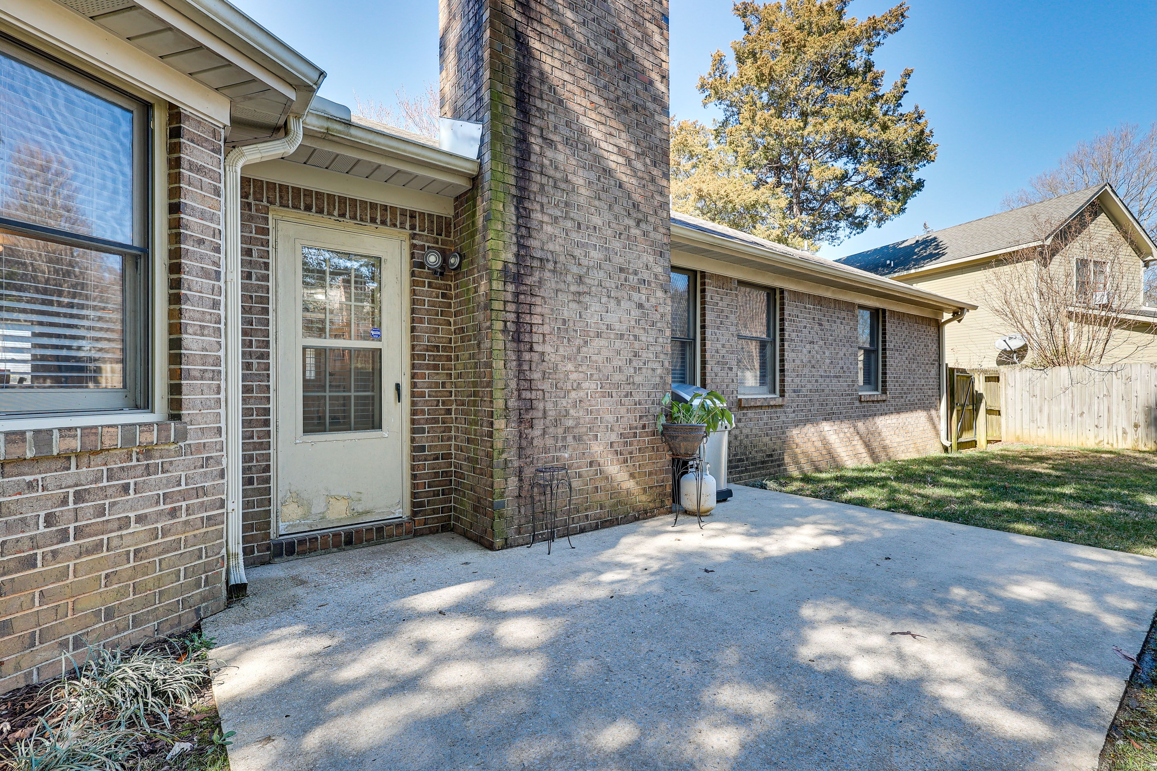 House Exterior | Patio | Gas Gril