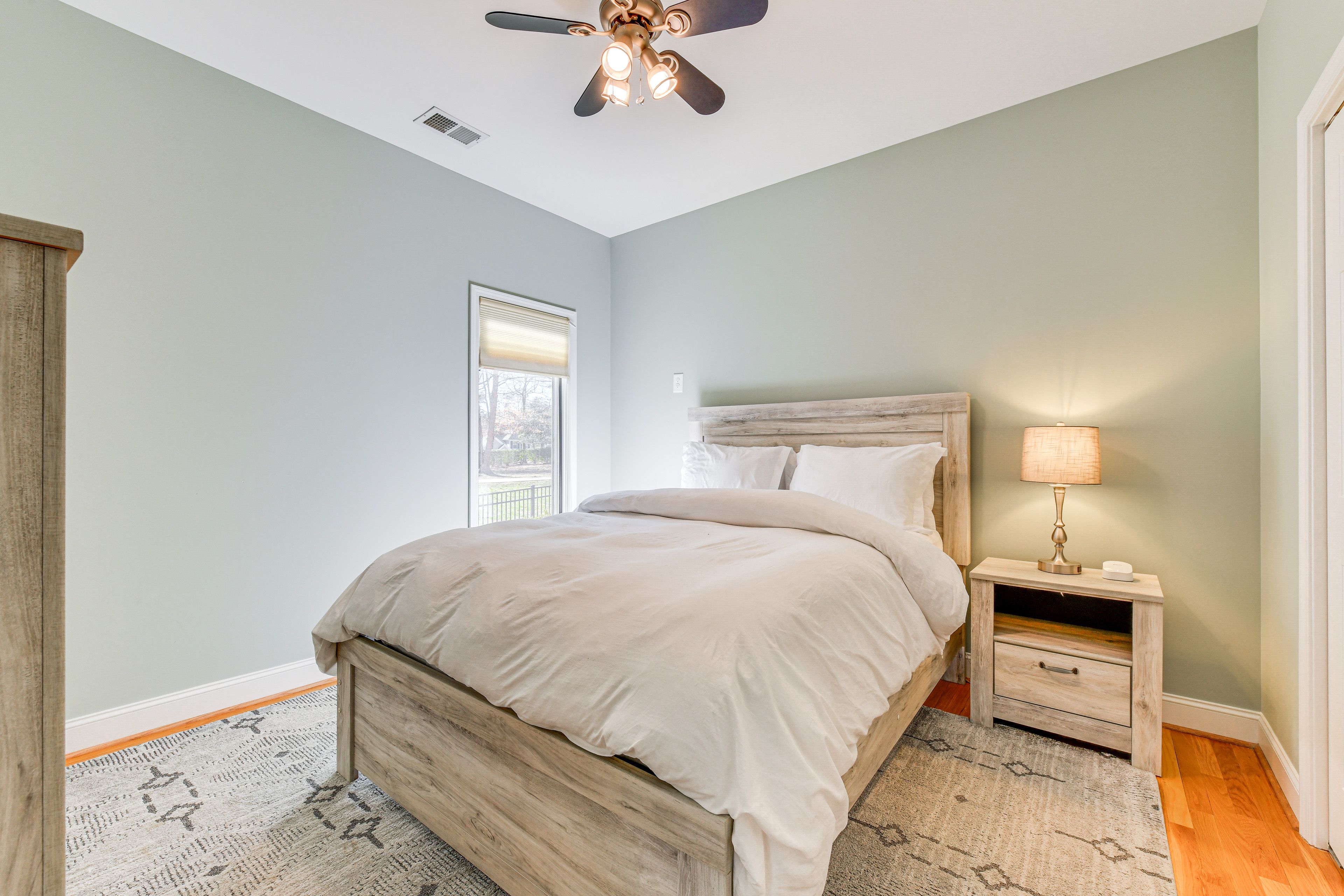 Bedroom 3 | Queen Bed | Pack 'n Play | 1st Floor