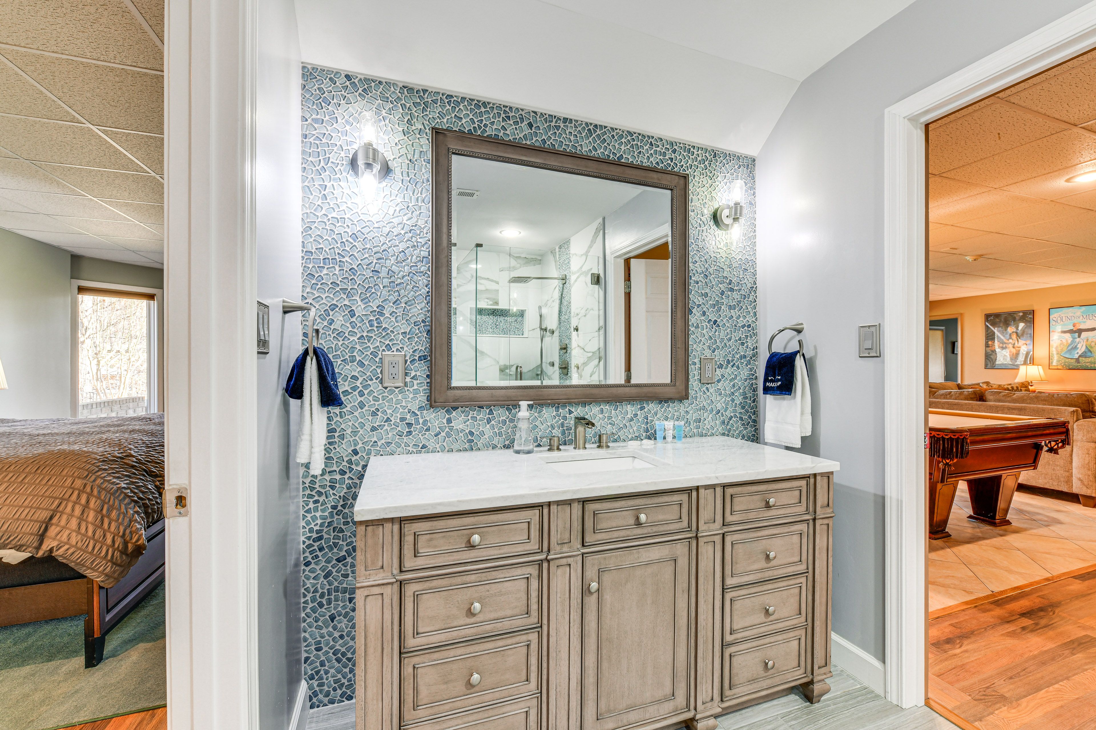 Full Bathroom | Basement