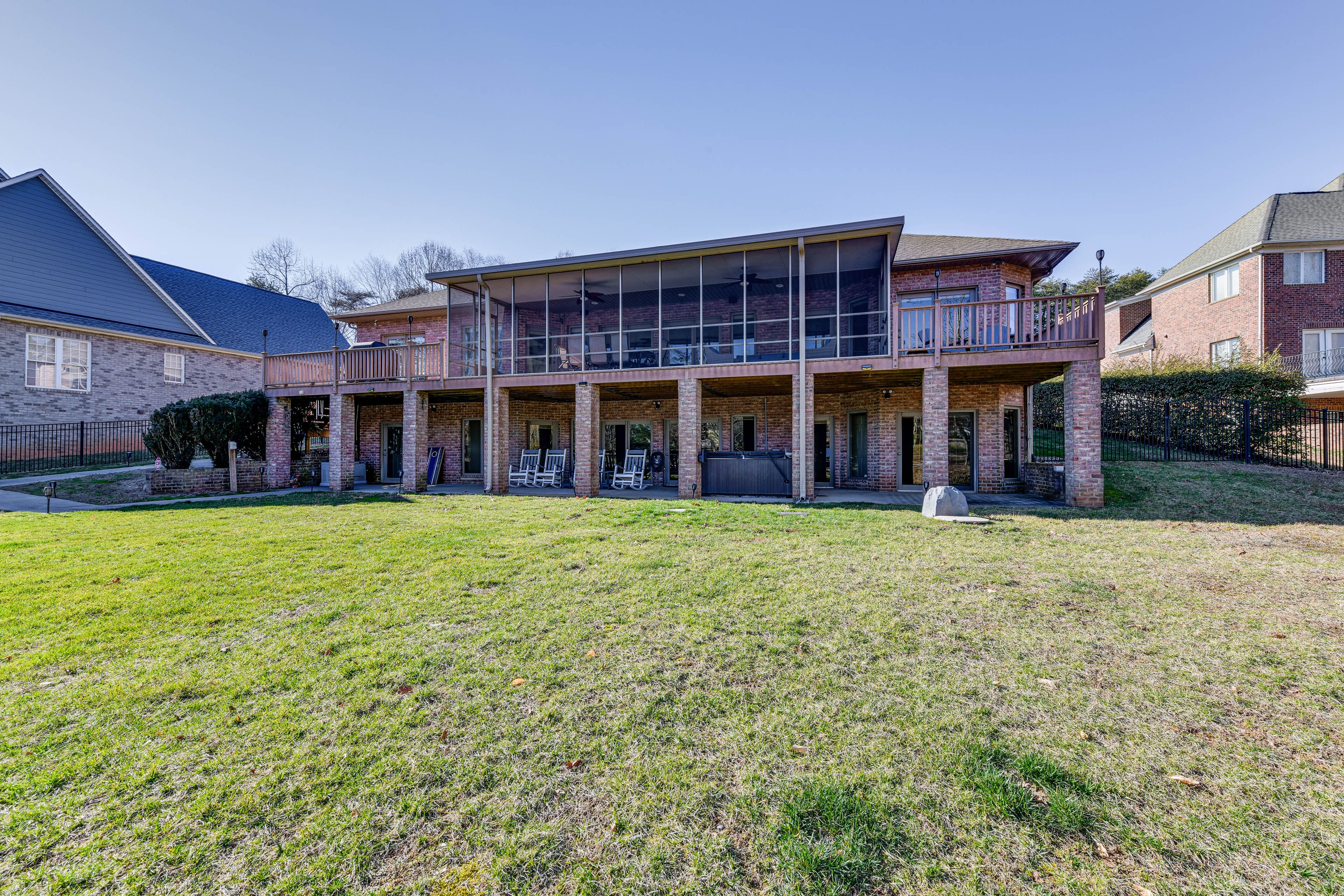 Gated Yard | Fire Pit