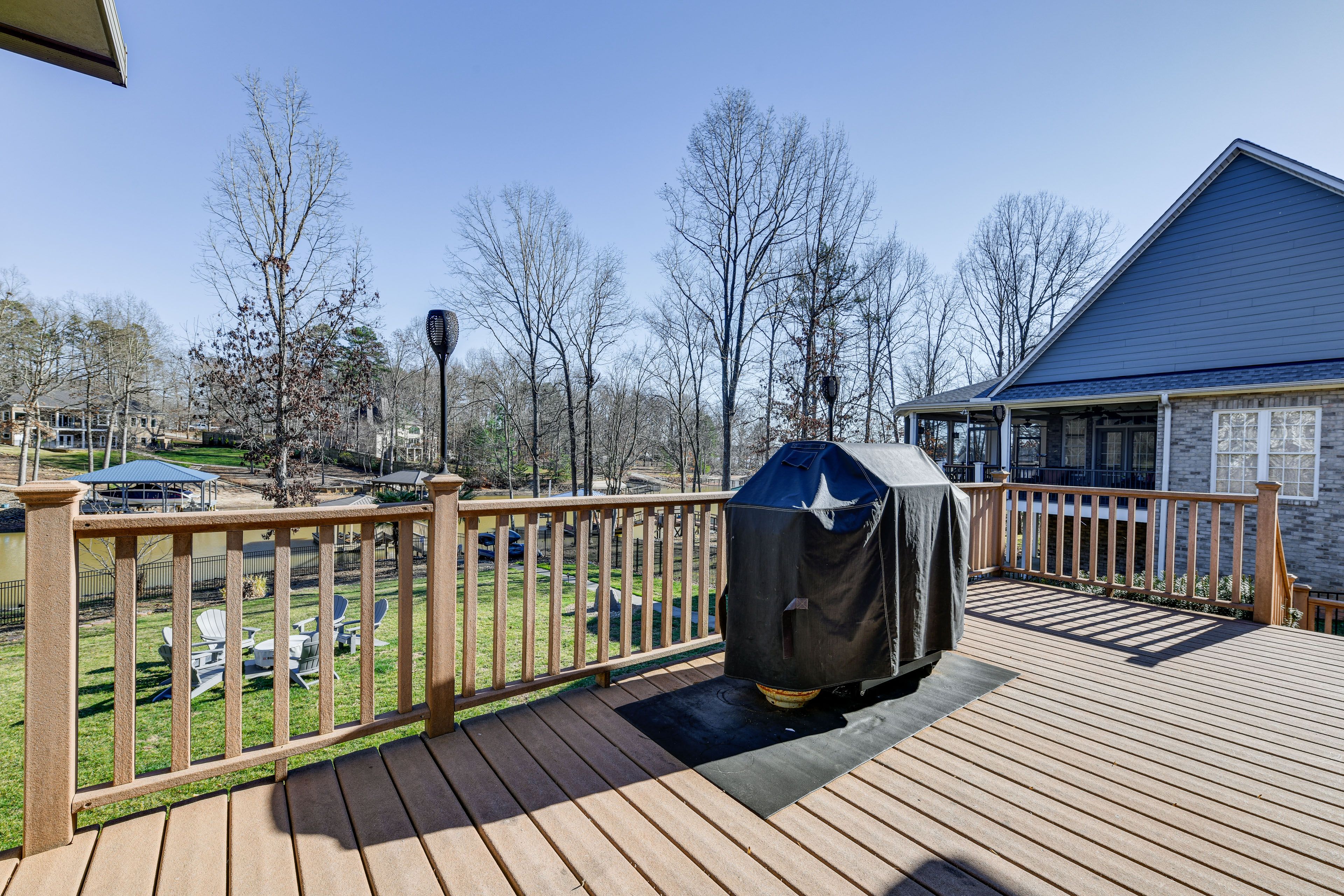 Deck | Gas Grill