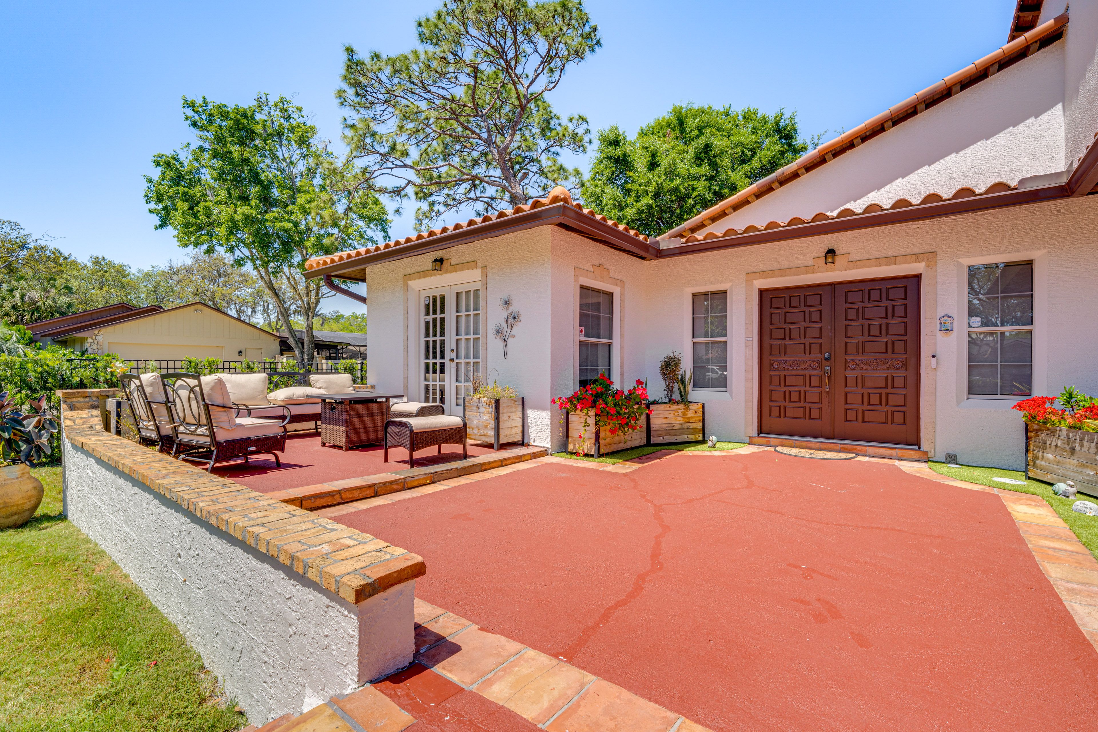 Front Patio | Seating | Gas Fire Pit