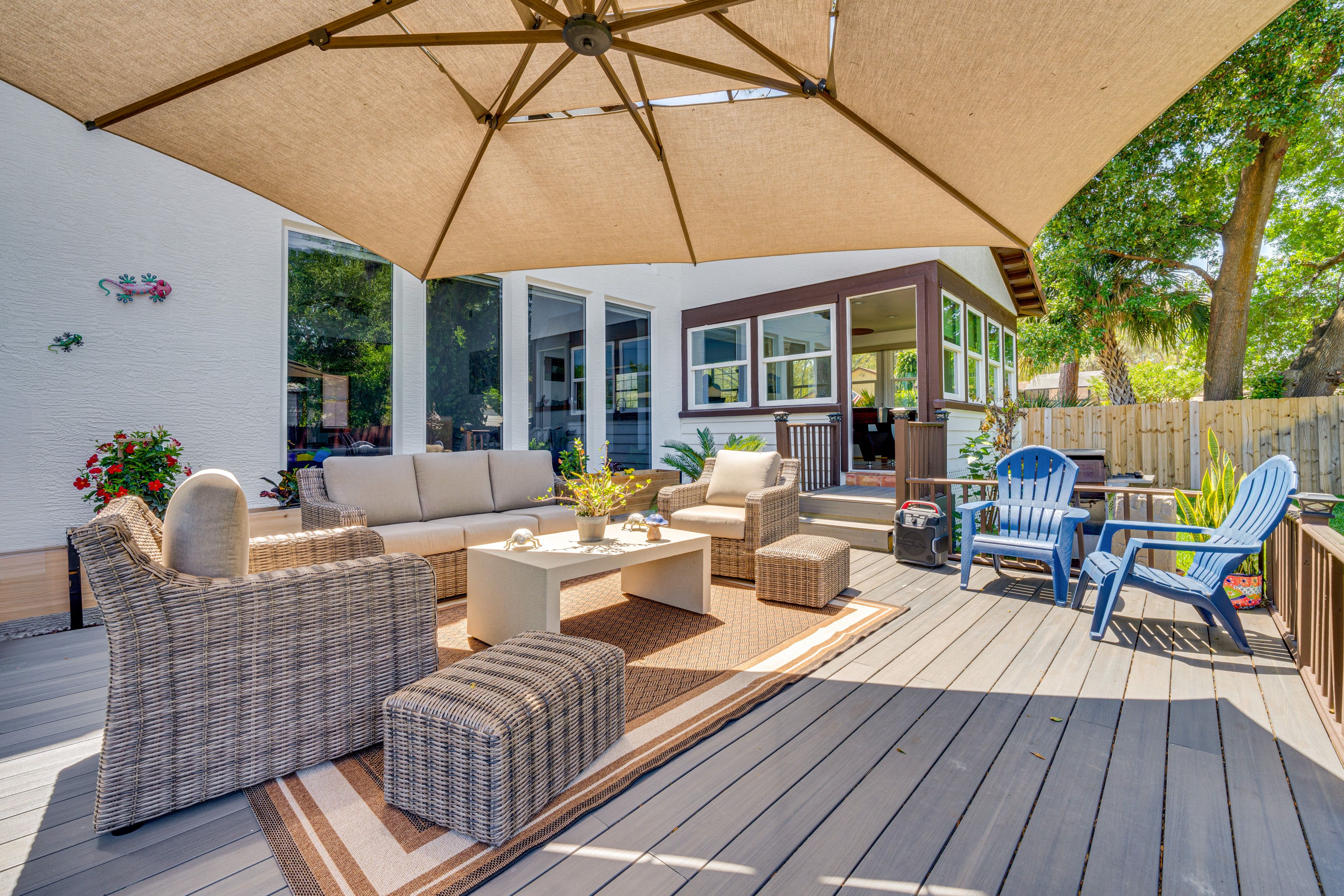 Furnished Deck w/ Seating | Gas Grill