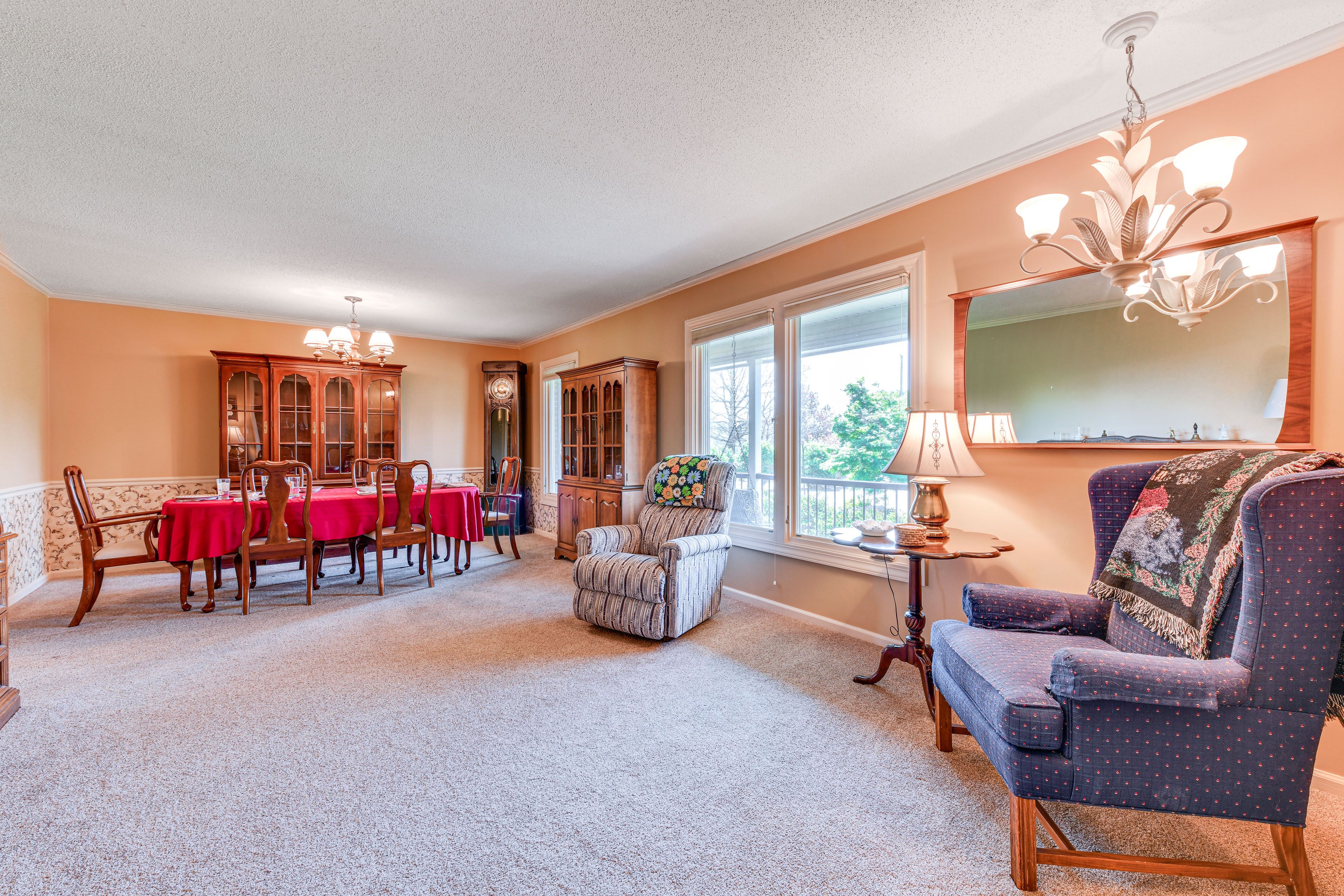 Living/Dining Room