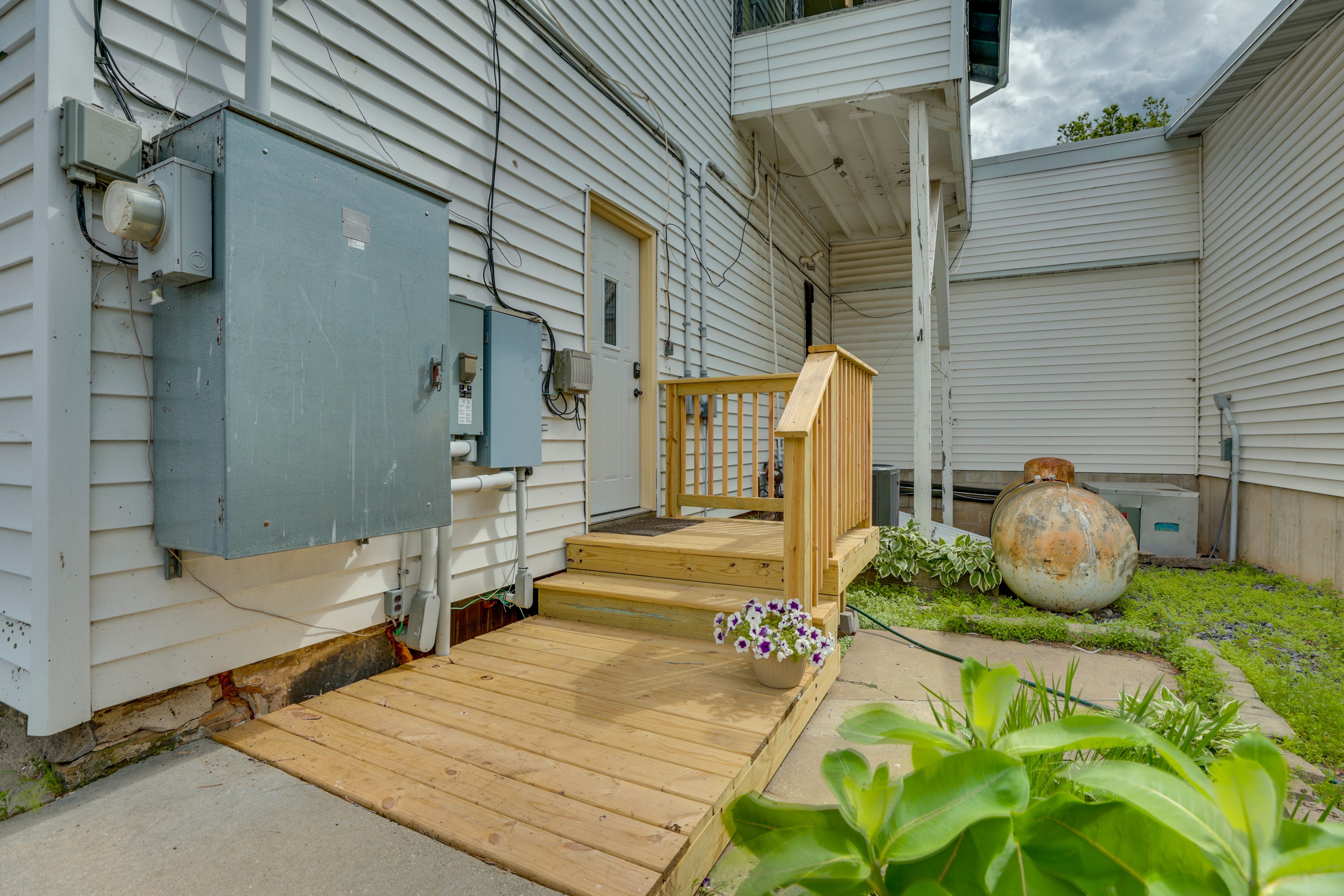Apartment Entry