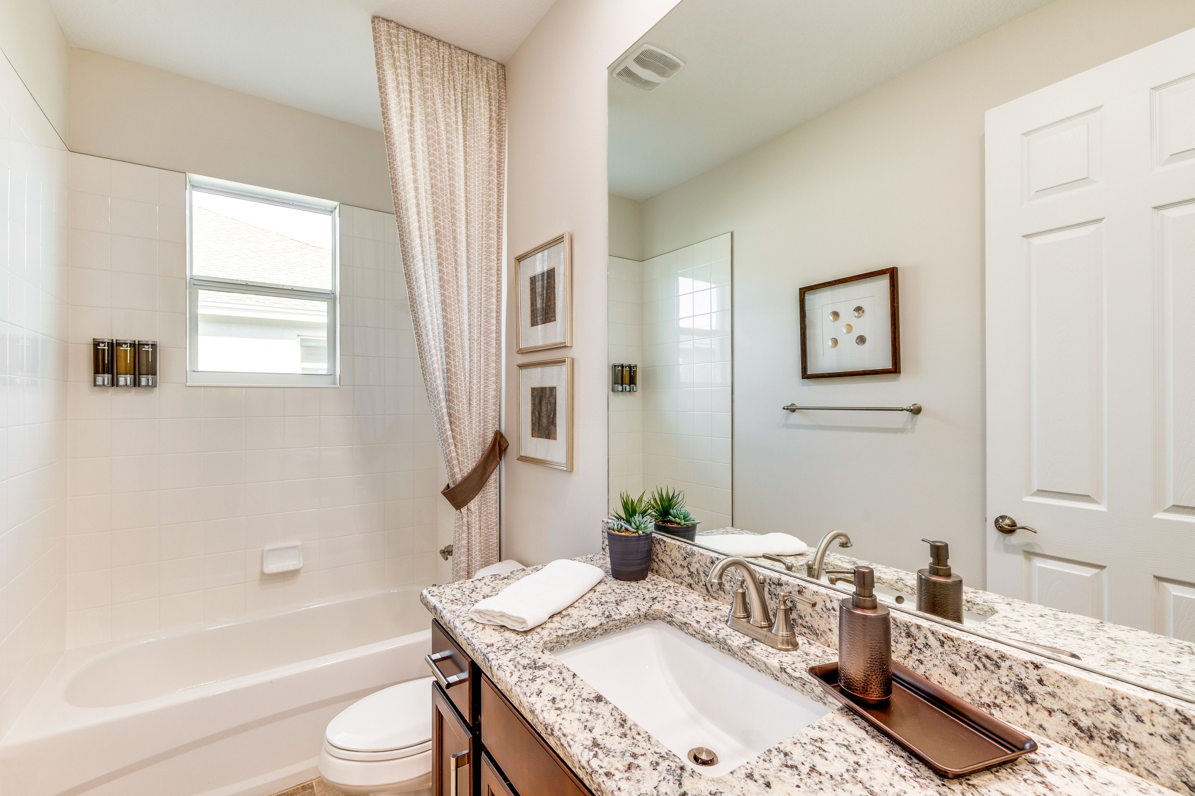 Full Bathroom
