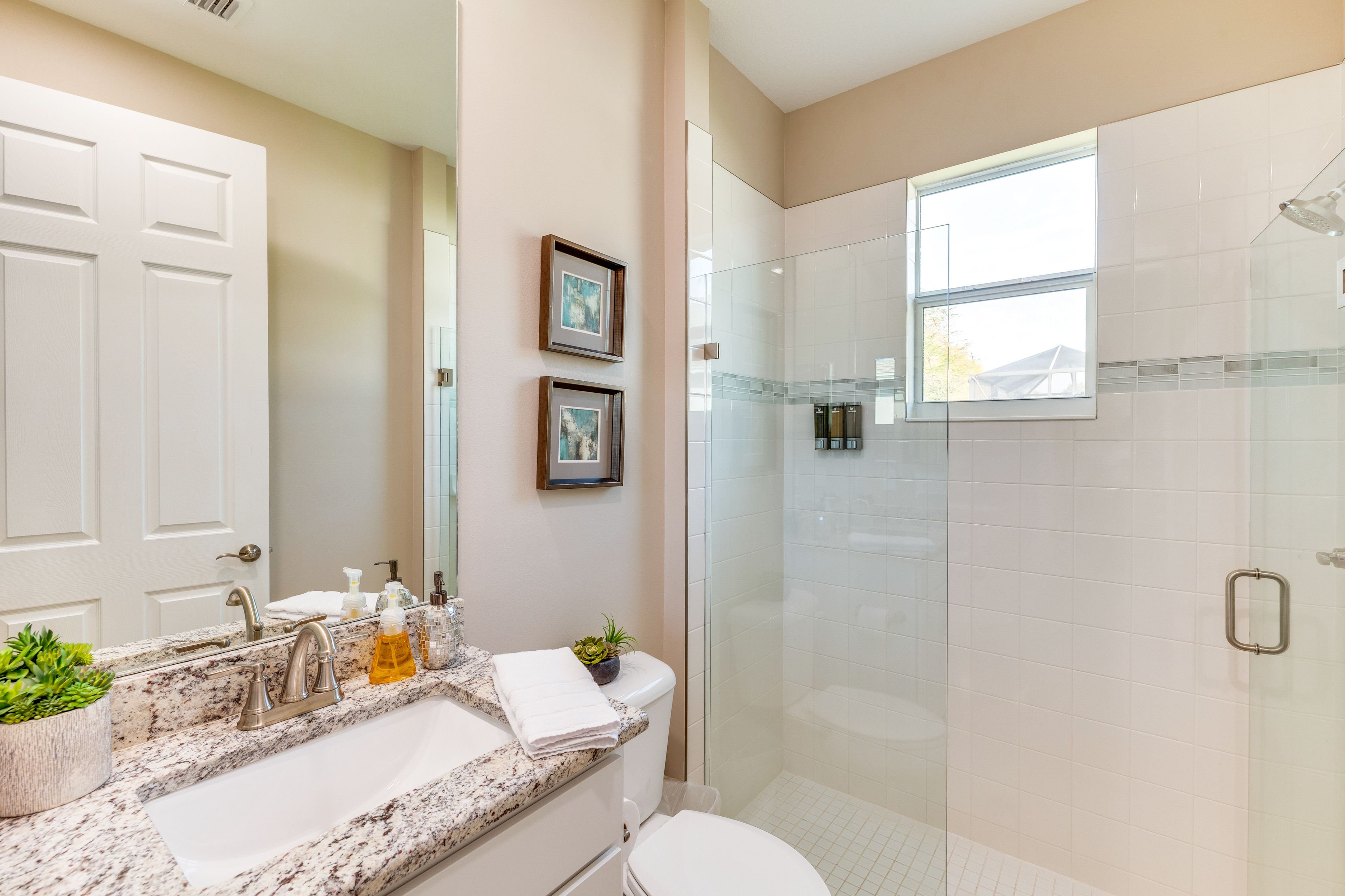 Full Bathroom