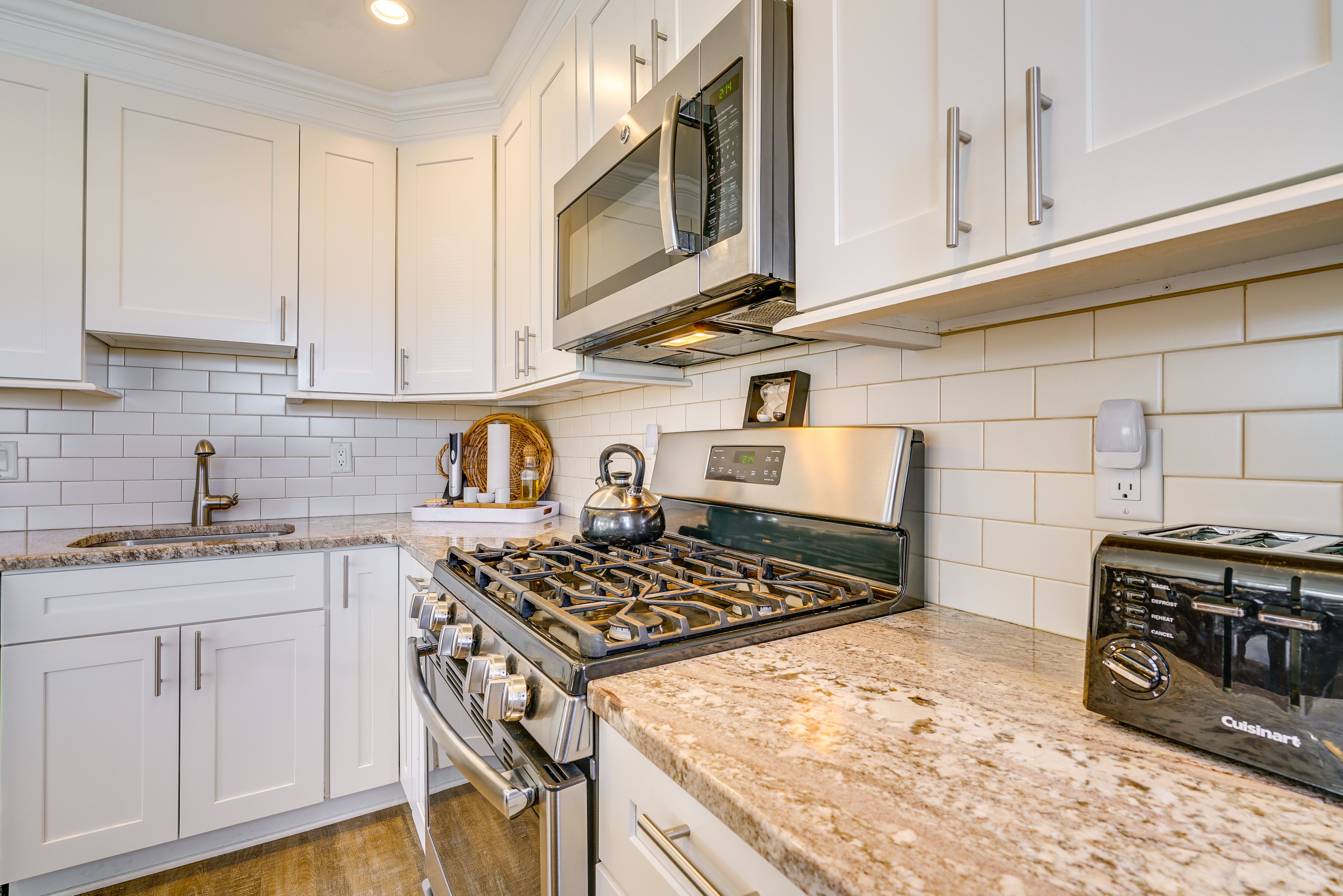 Kitchen | Cooking Basics | Toaster | Keurig Coffee Maker | Kettle