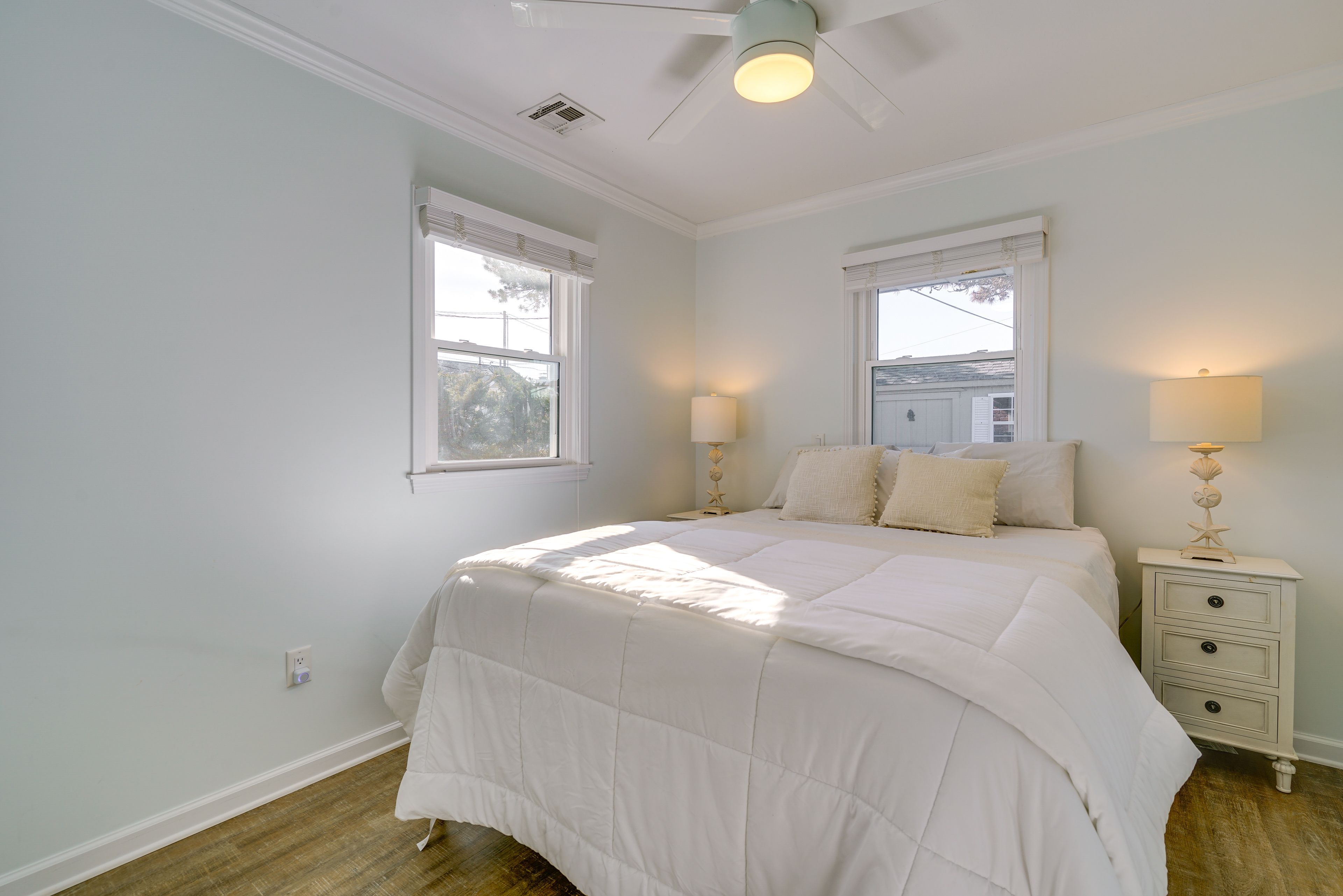 Bedroom 1 | Queen Bed | Linens Provided