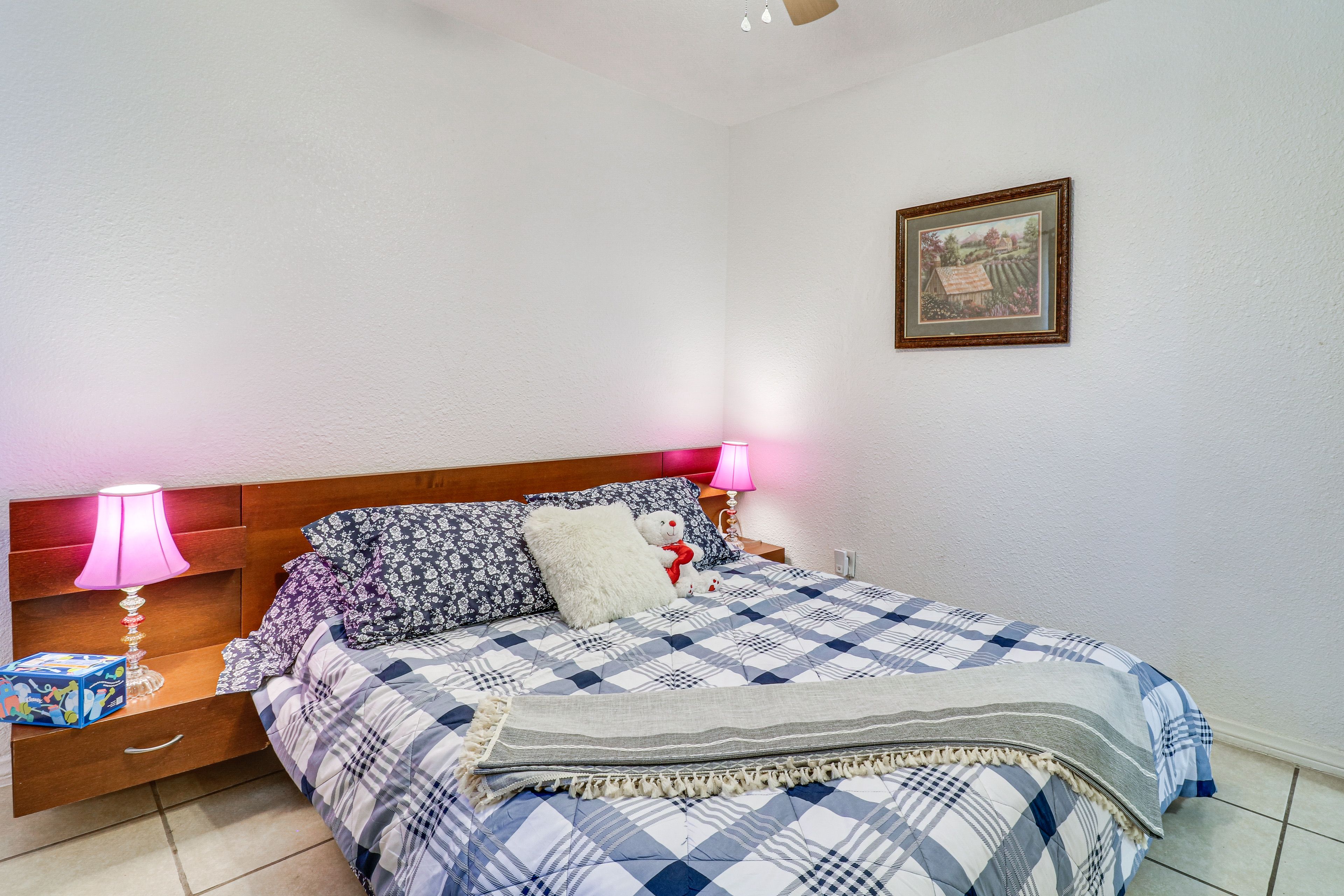 Bedroom 3 | Queen Bed