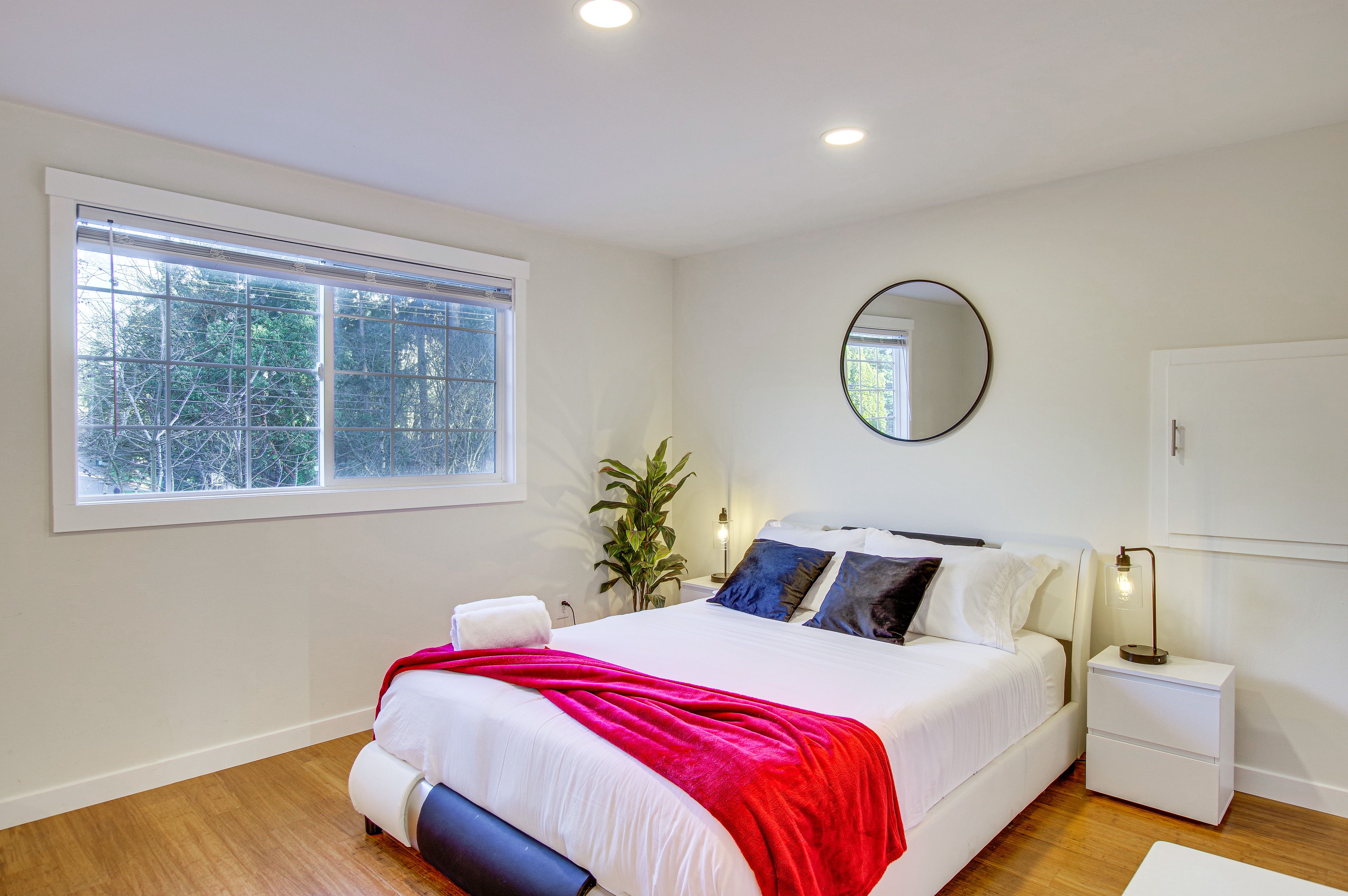 Bedroom 2 | Queen Bed | Upper Level