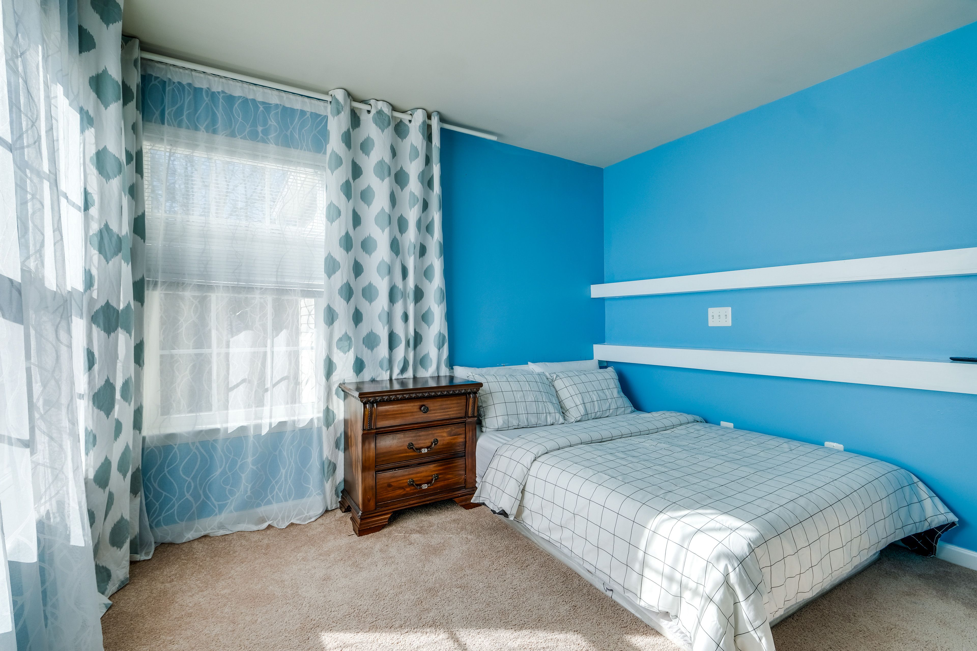 Bedroom 2 | 2nd Floor | Queen Bed | Smart TV