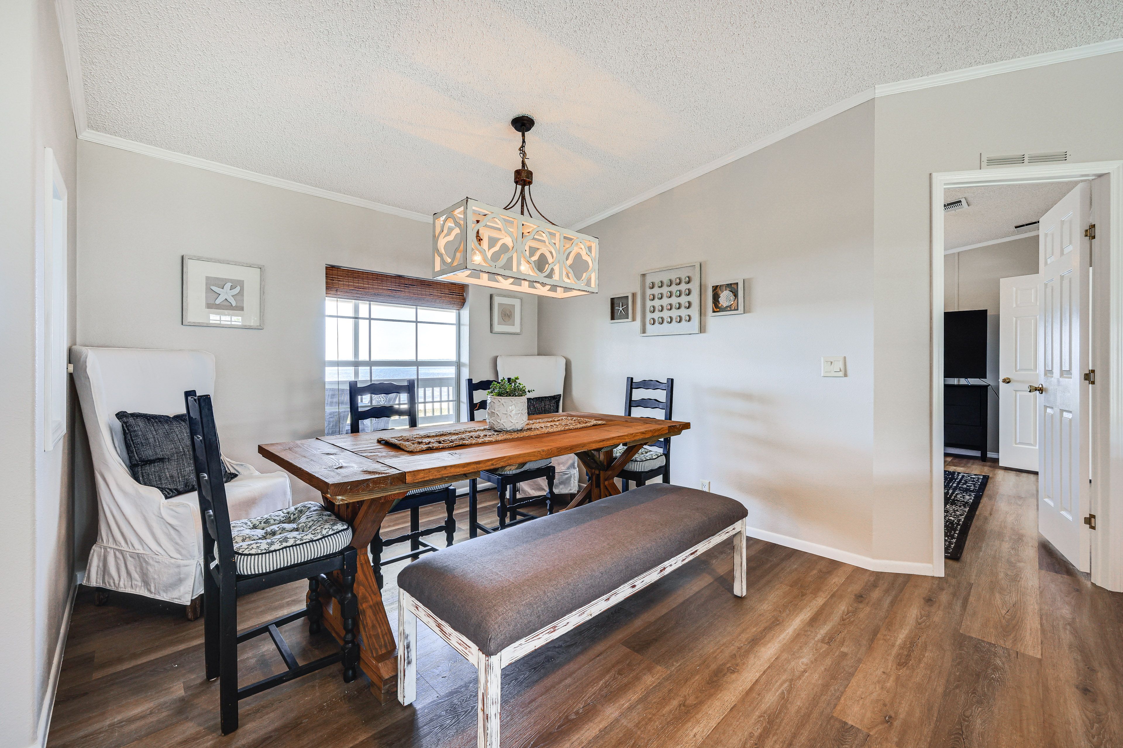 Dining Area | Dishware & Flatware