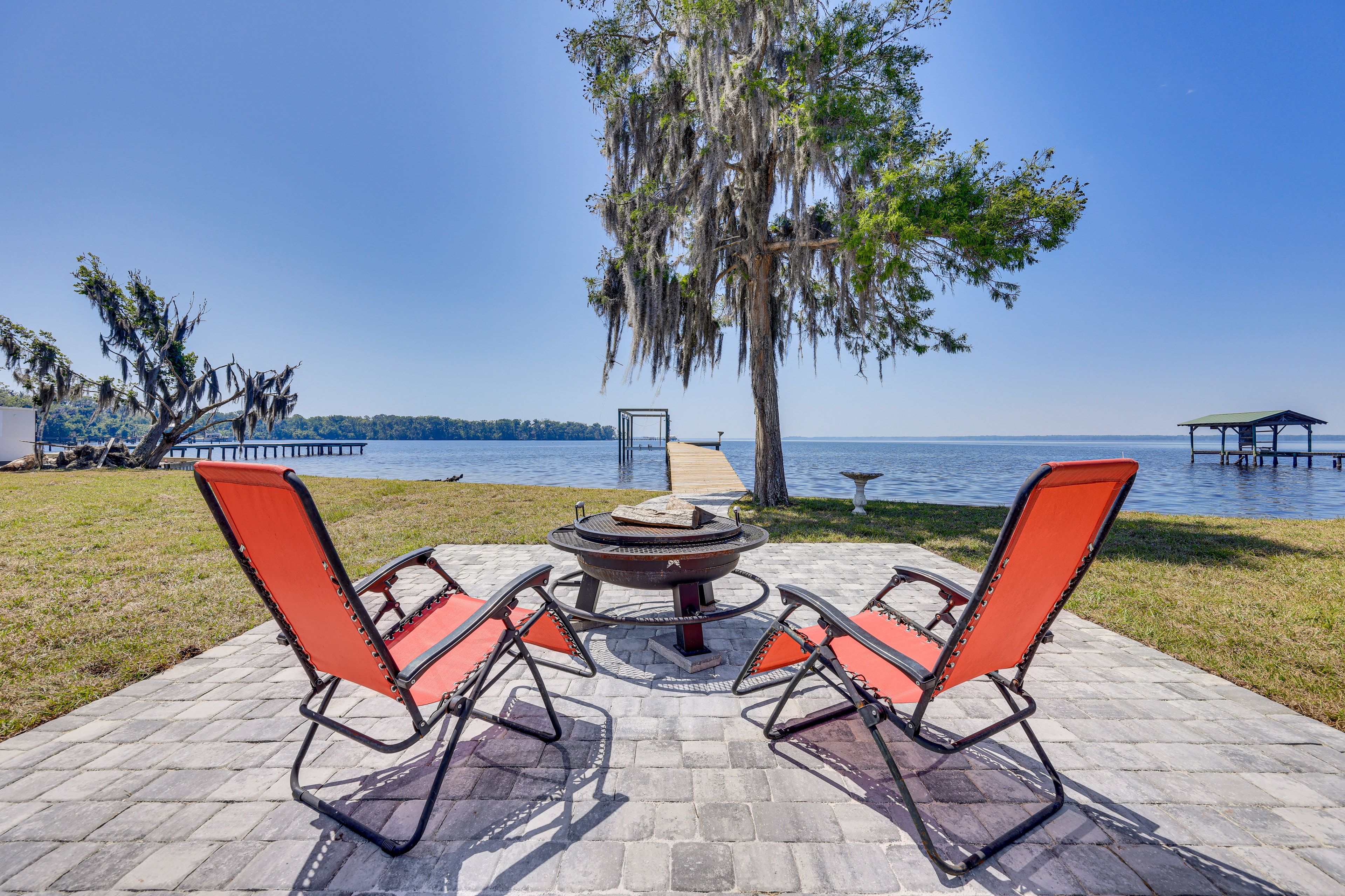 Fire Pit | 2 Boat Slips