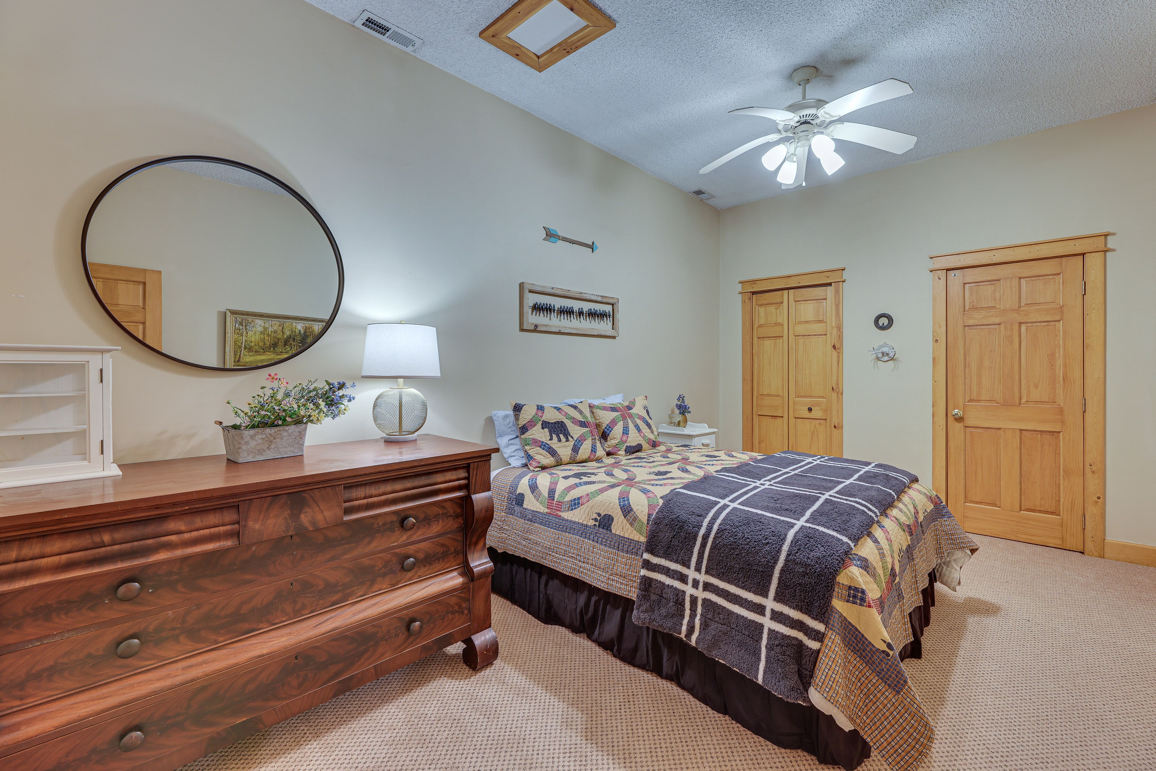 Bedroom 4 | Lower Level | Queen Bed